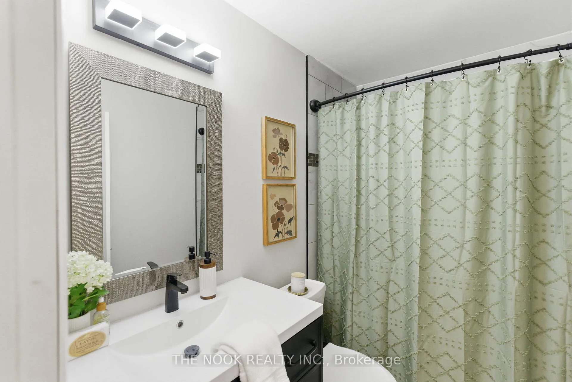 Photo 36 of 8 Northgrove Crescent, Whitby, Brooklin — HOMEH
