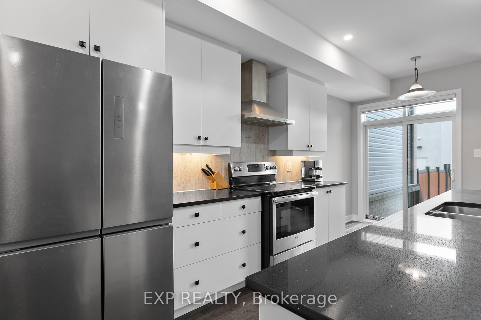 Photo 17 of 73 Longworth Avenue, Ottawa, Leitrim — HOMEH