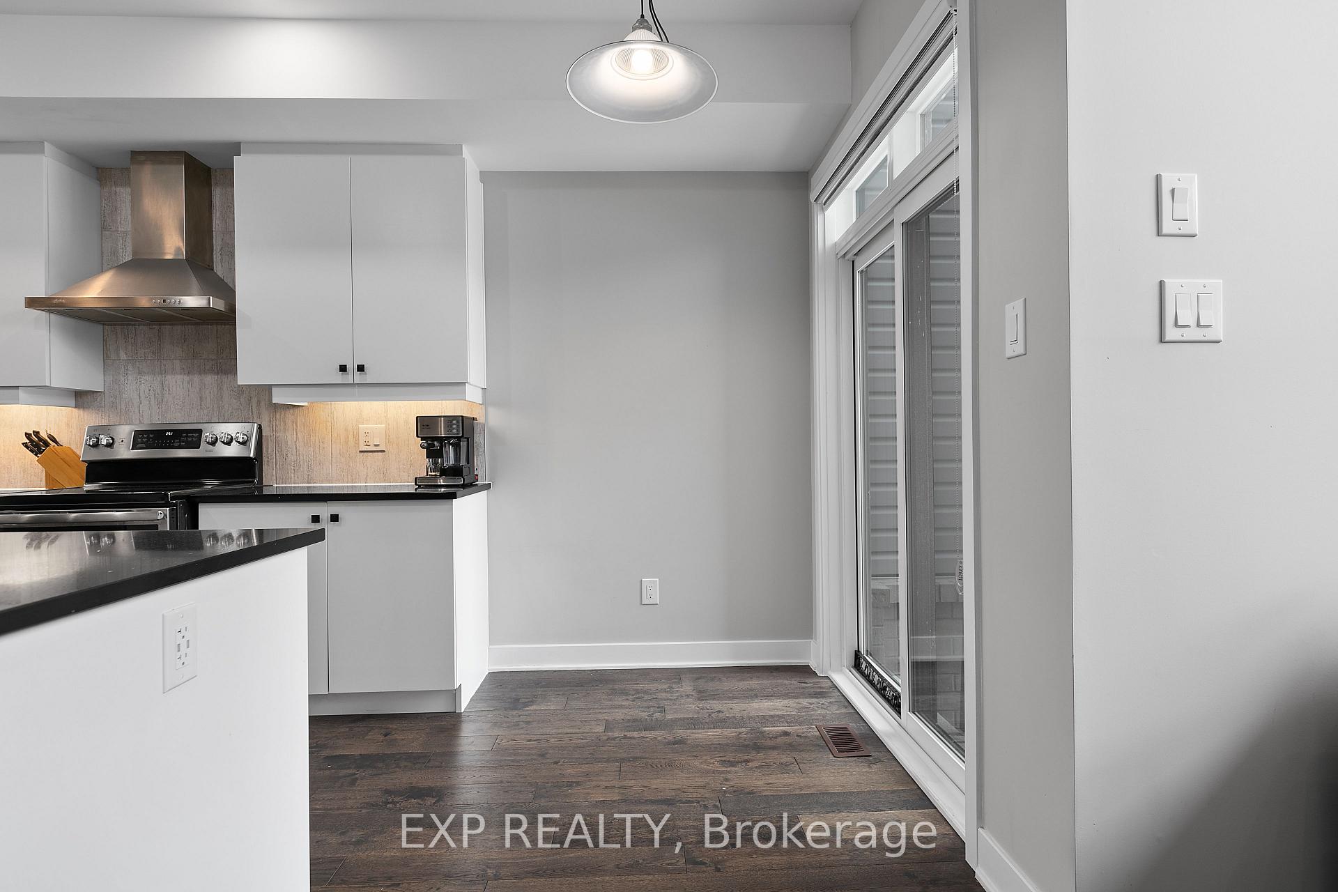 Photo 18 of 73 Longworth Avenue, Ottawa, Leitrim — HOMEH