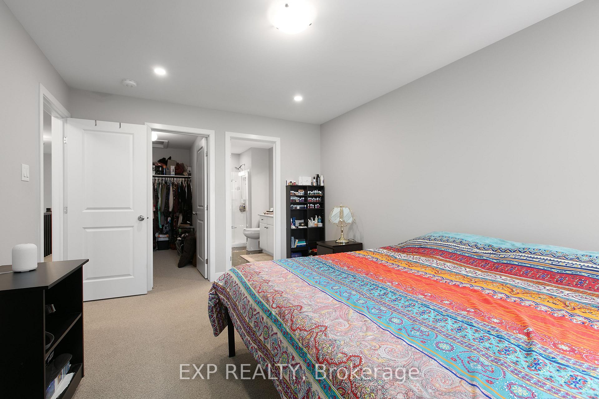 Photo 26 of 73 Longworth Avenue, Ottawa, Leitrim — HOMEH