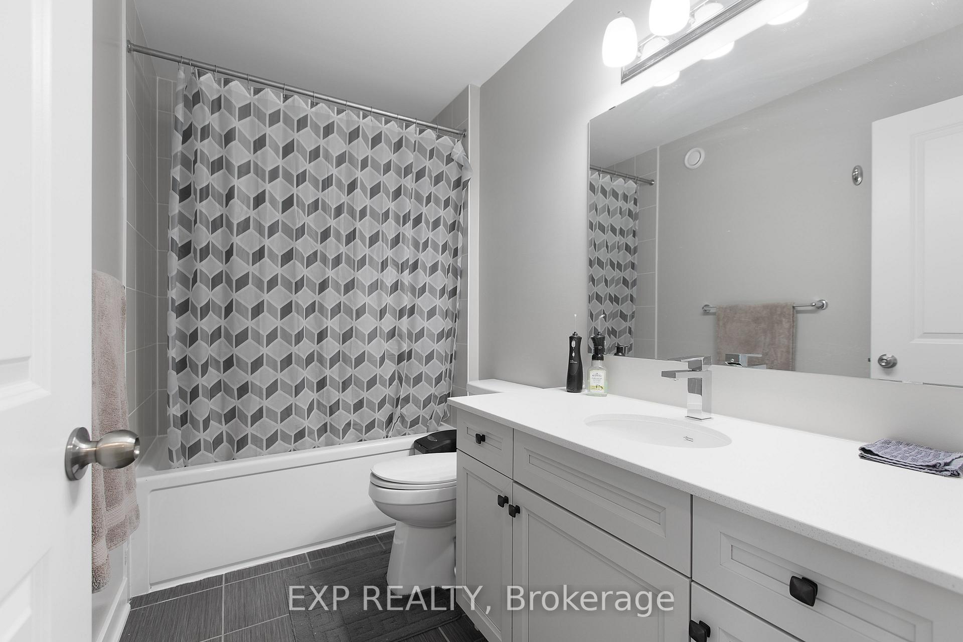 Photo 32 of 73 Longworth Avenue, Ottawa, Leitrim — HOMEH