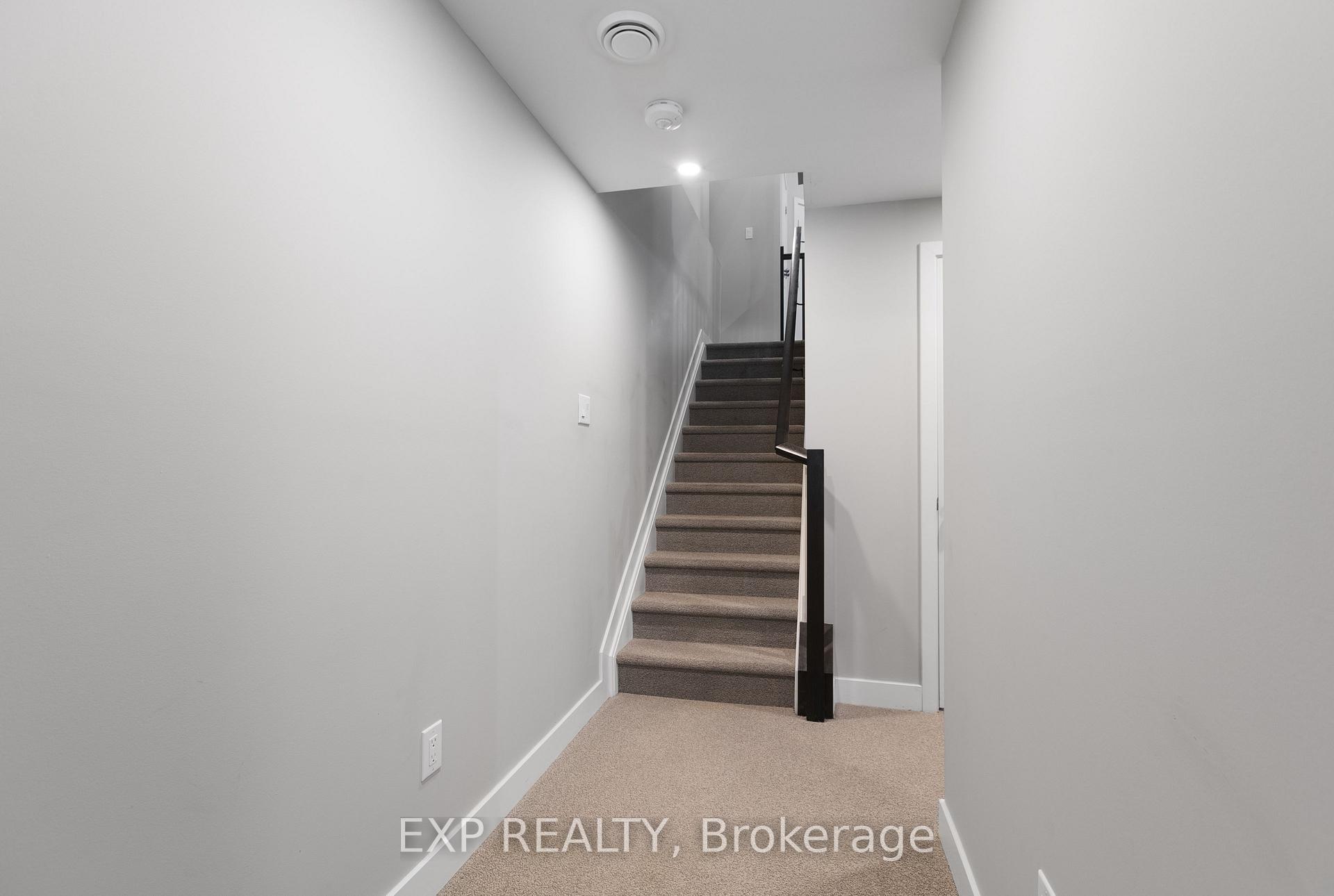 Photo 35 of 73 Longworth Avenue, Ottawa, Leitrim — HOMEH