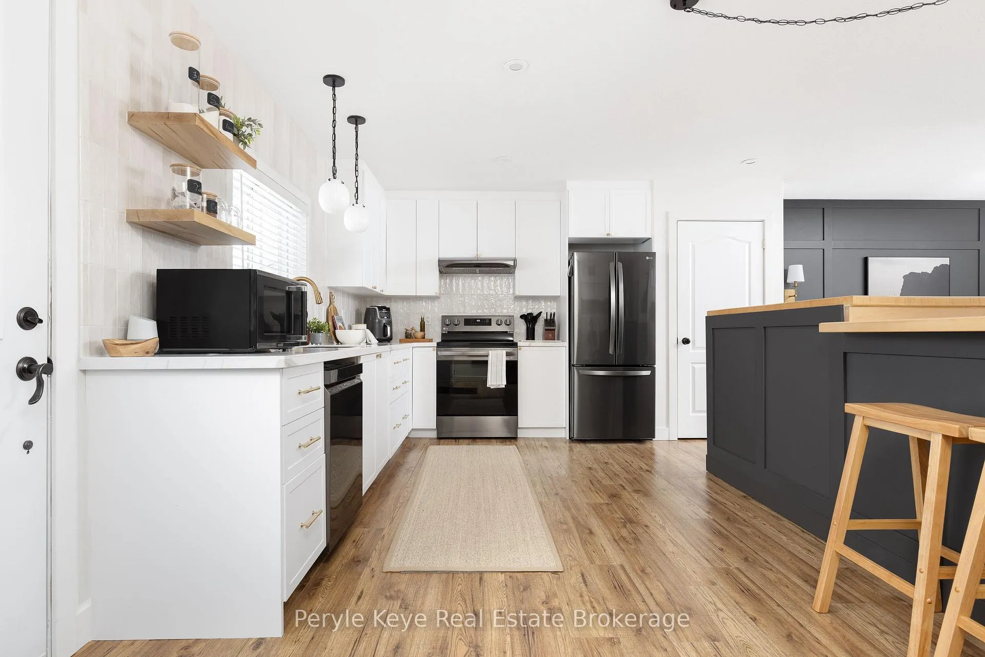 Photo 16 of 84 James Street, Burk's Falls — HOMEH