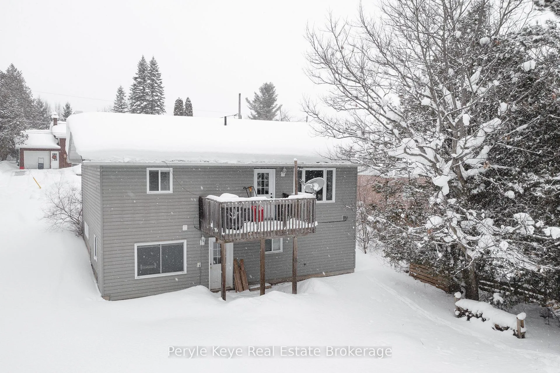 Photo 25 of 84 James Street, Burk's Falls — HOMEH