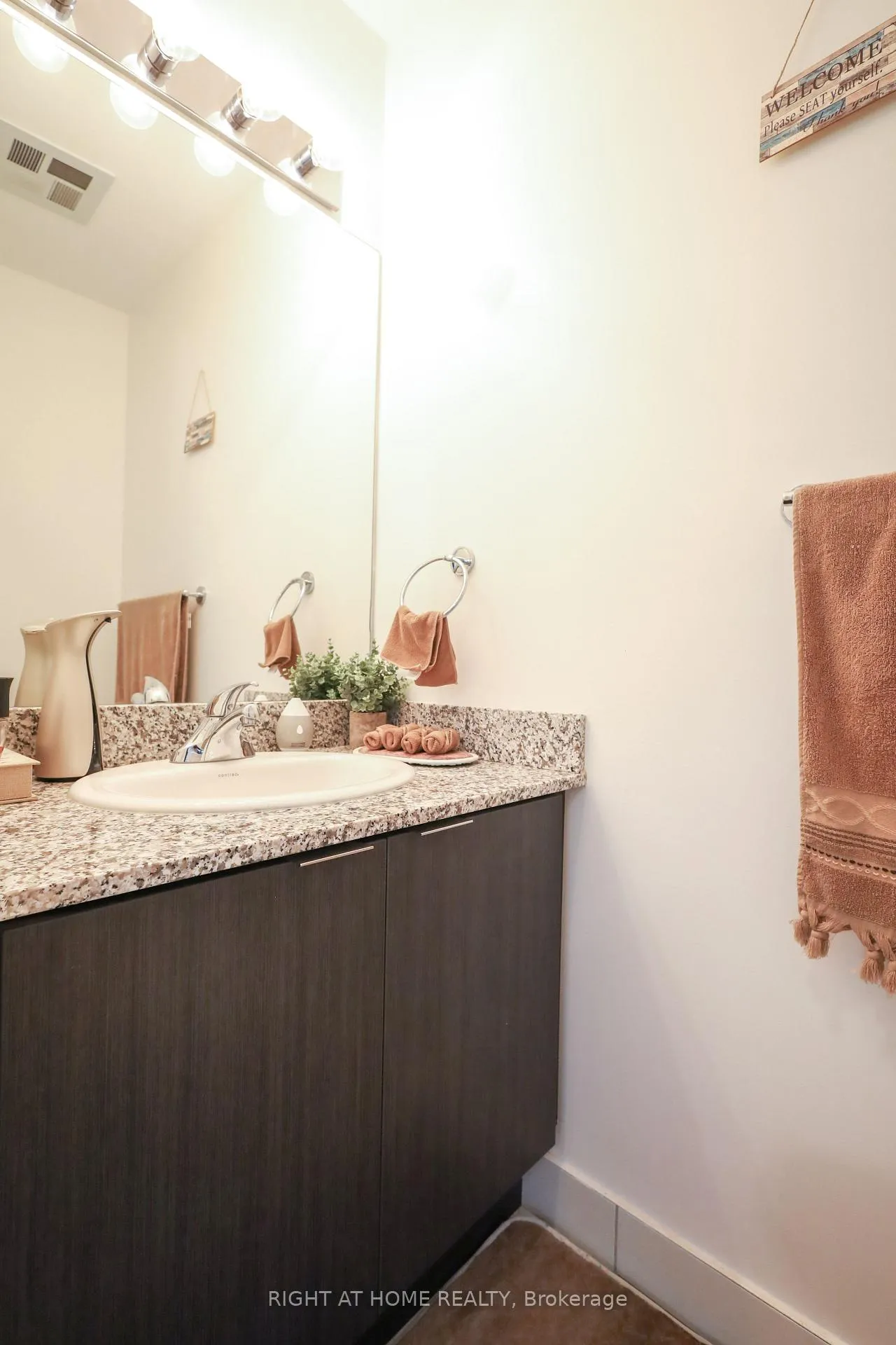 Photo 17 of Unit 3105, 2910 Highway 7 Avenue, Vaughan, Concord — HOMEH