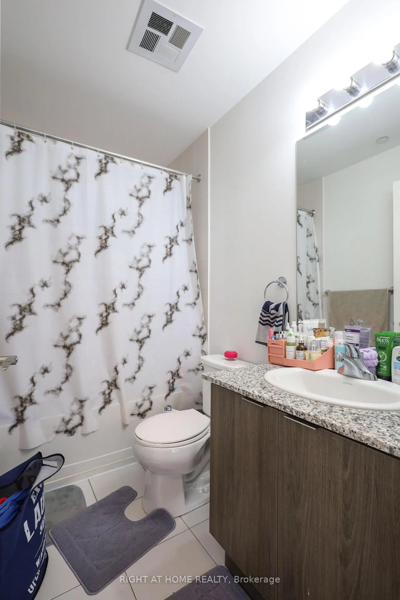 Photo 23 of Unit 3105, 2910 Highway 7 Avenue, Vaughan, Concord — HOMEH