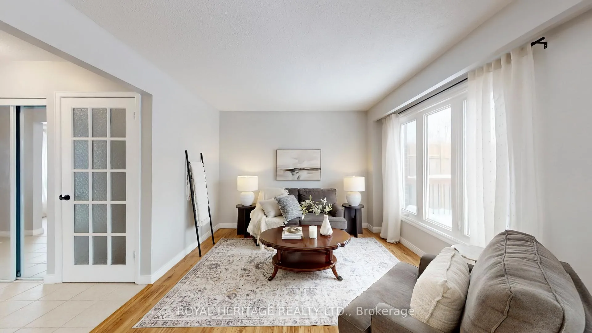 Photo 3 of 8 Burden Crescent, Ajax, South West — HOMEH