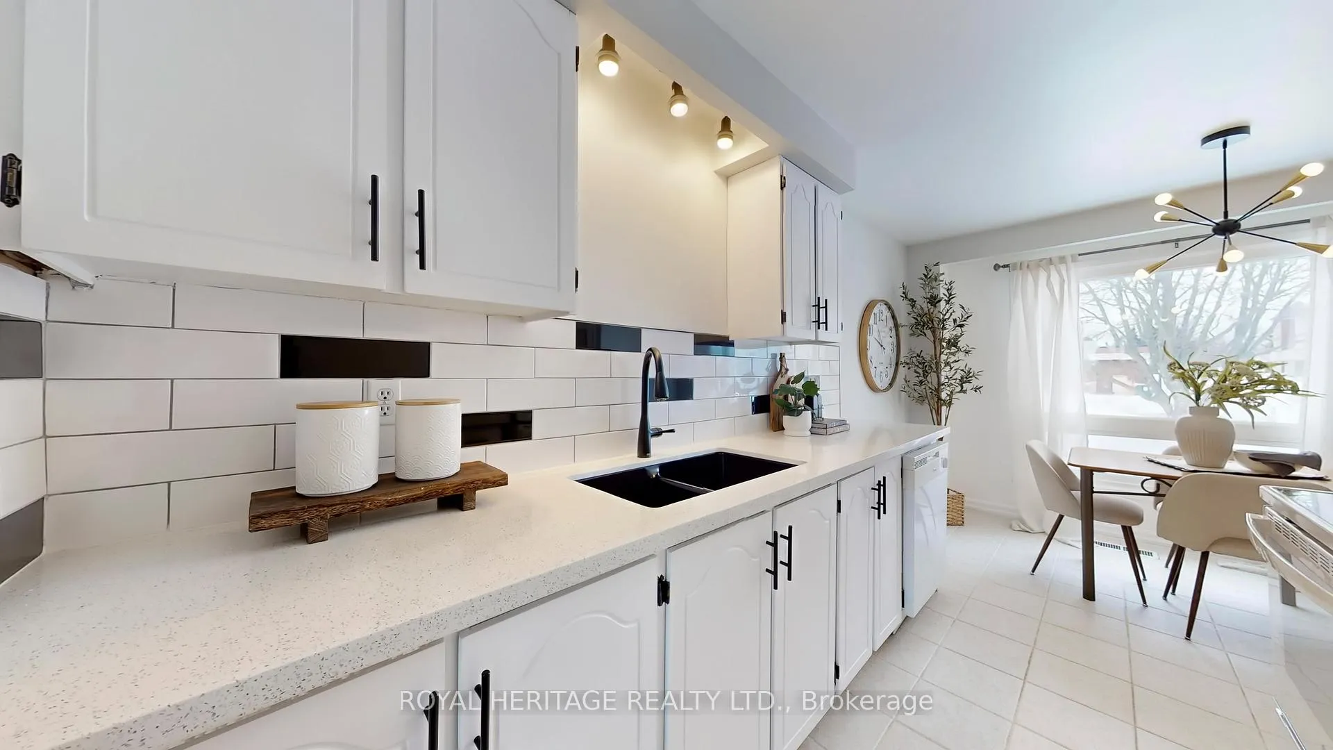 Photo 9 of 8 Burden Crescent, Ajax, South West — HOMEH