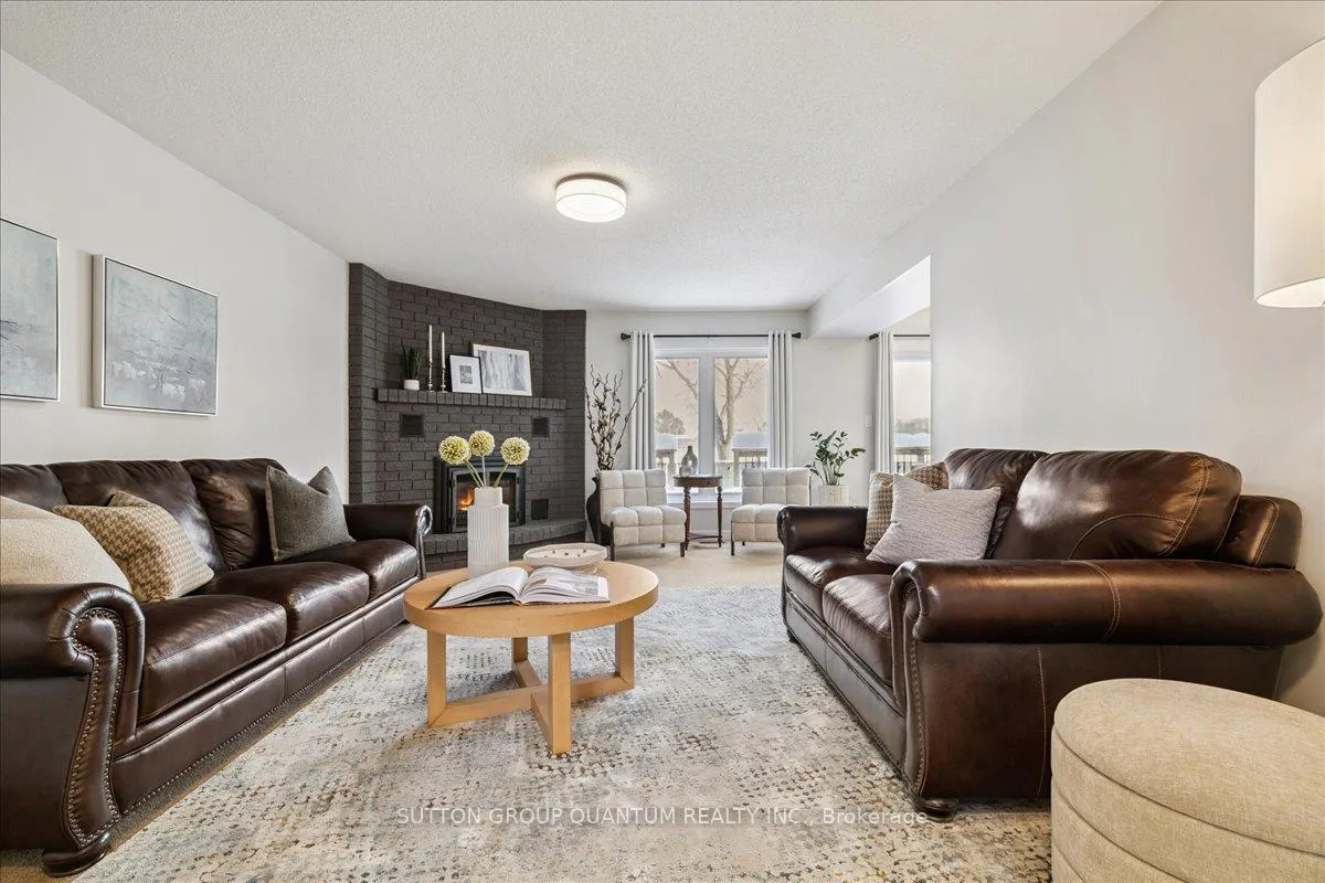 Photo 4 of 32 Capri Street, Thorold, Confederation Heights — HOMEH