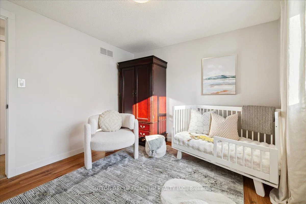 Photo 31 of 32 Capri Street, Thorold, Confederation Heights — HOMEH
