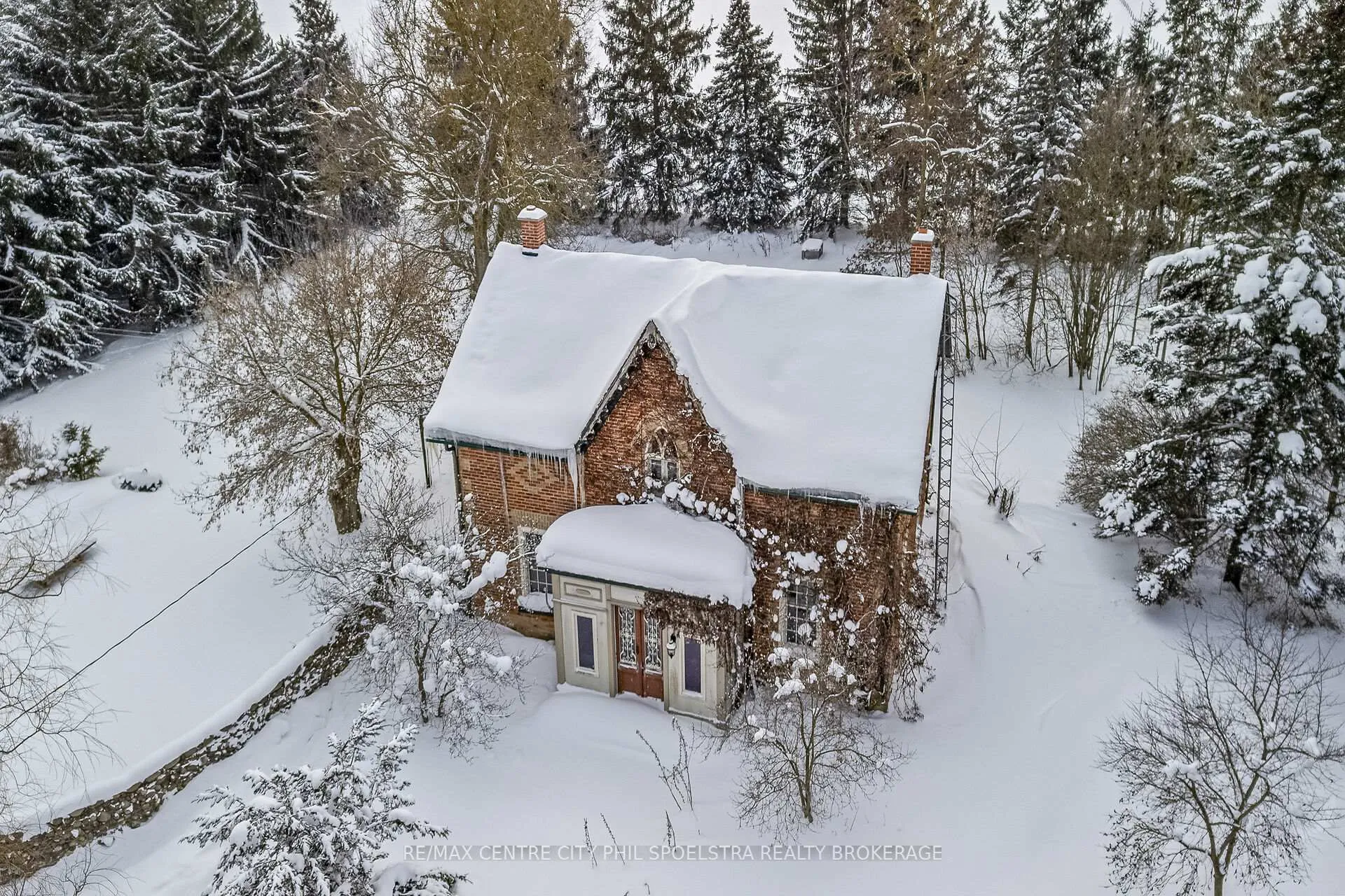Photo 23 of 8548 Wellington Road, Mapleton, Rural Mapleton — HOMEH