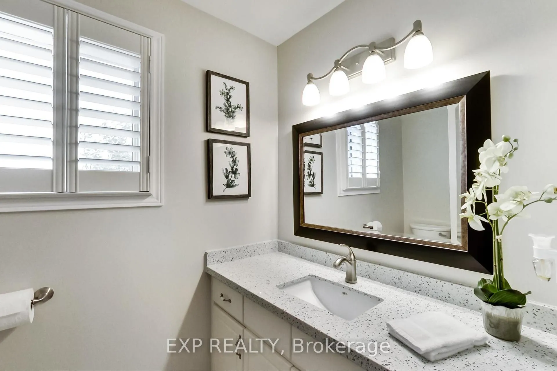 Photo 7 of 12 Highbury Drive, Hamilton, Stoney Creek Mountain — HOMEH