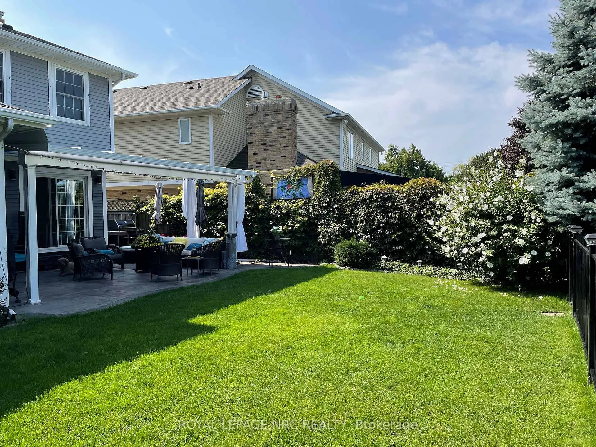 Photo 7 of 24 Dalemere Crescent, St. Catharines, Martindale Pond — HOMEH
