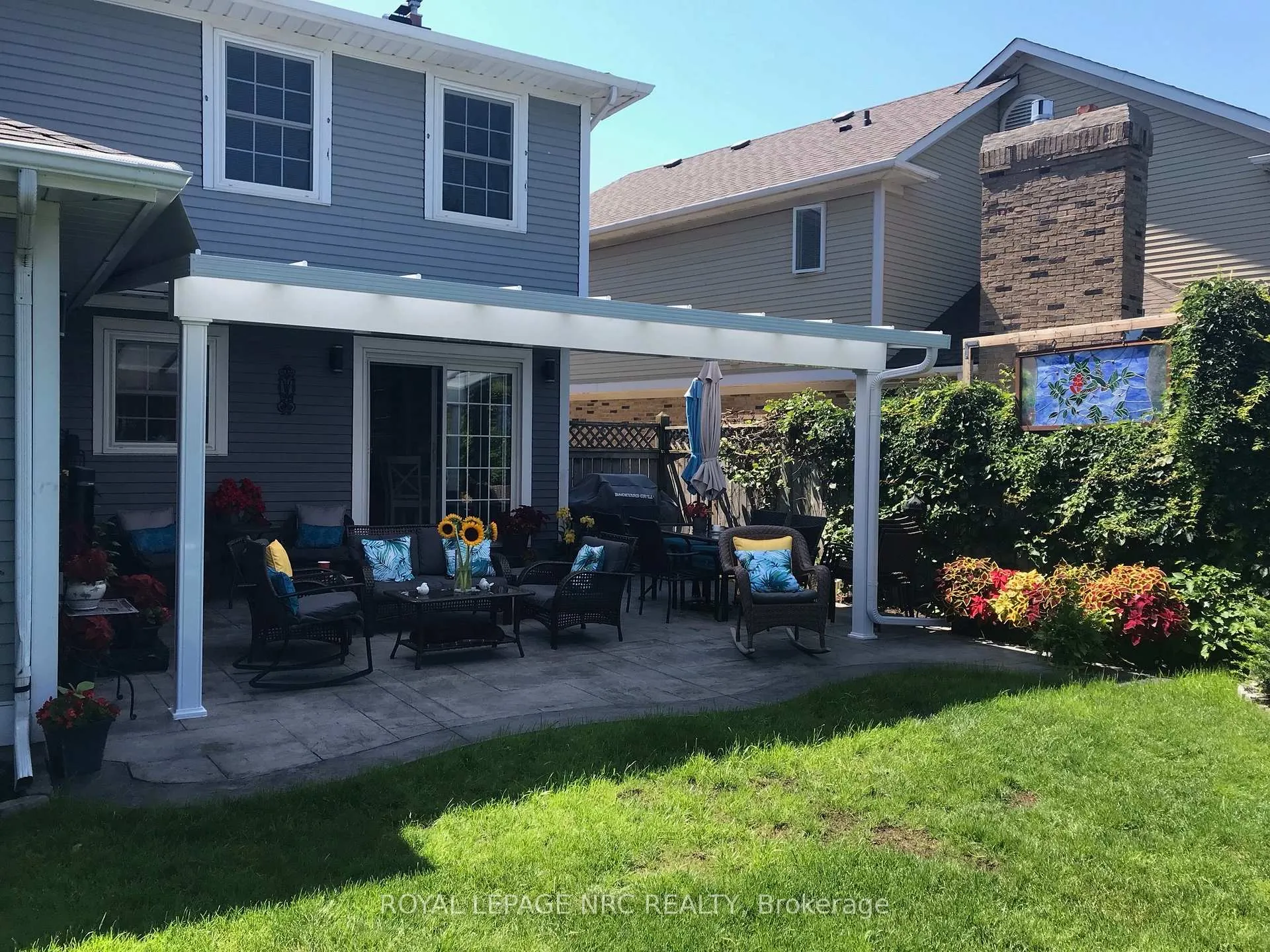 Photo 8 of 24 Dalemere Crescent, St. Catharines, Martindale Pond — HOMEH