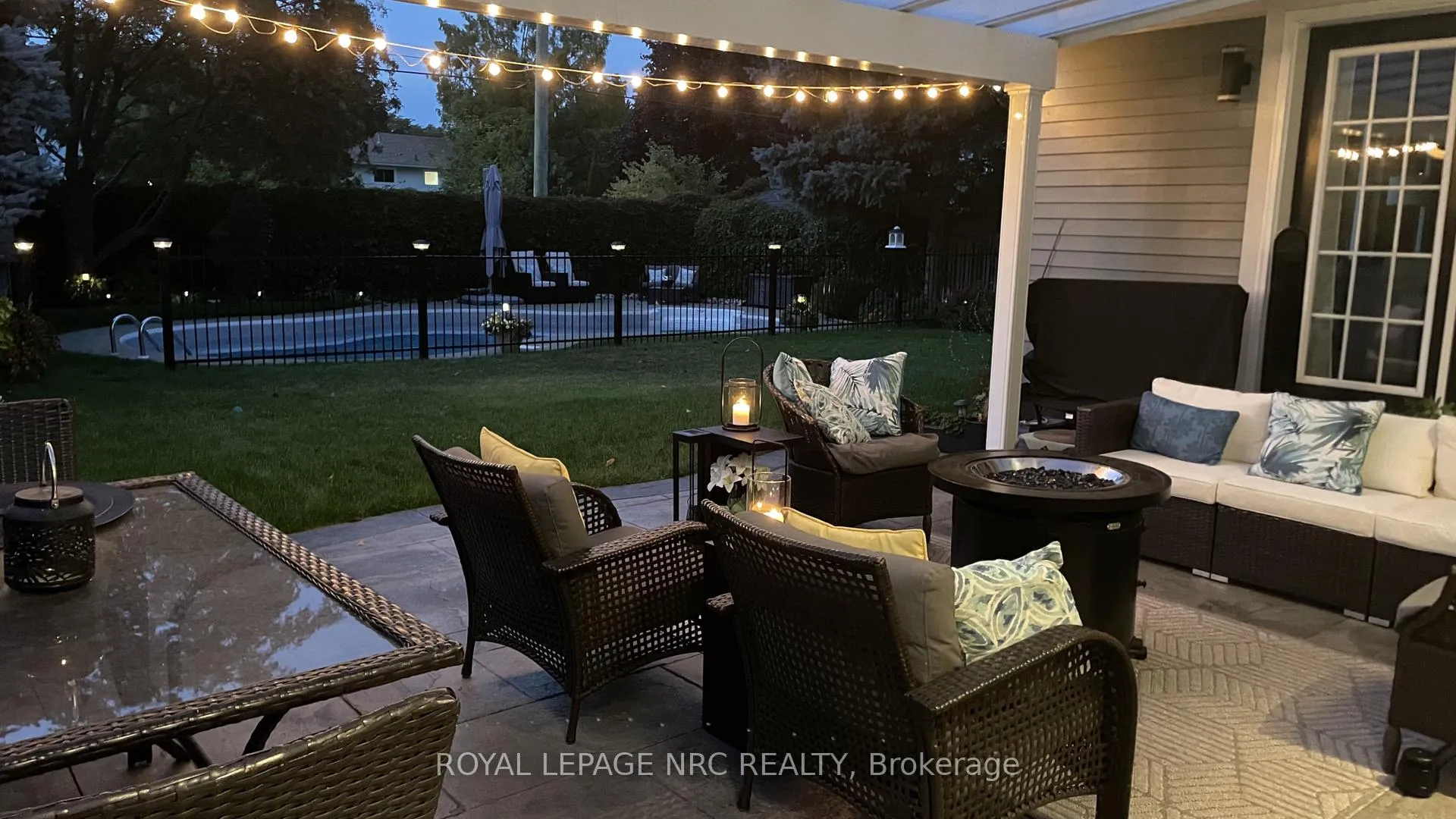 Photo 9 of 24 Dalemere Crescent, St. Catharines, Martindale Pond — HOMEH