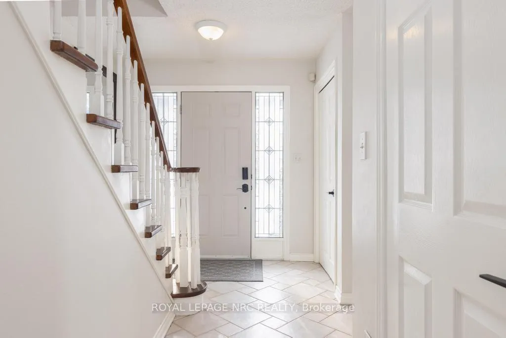 Photo 12 of 24 Dalemere Crescent, St. Catharines, Martindale Pond — HOMEH