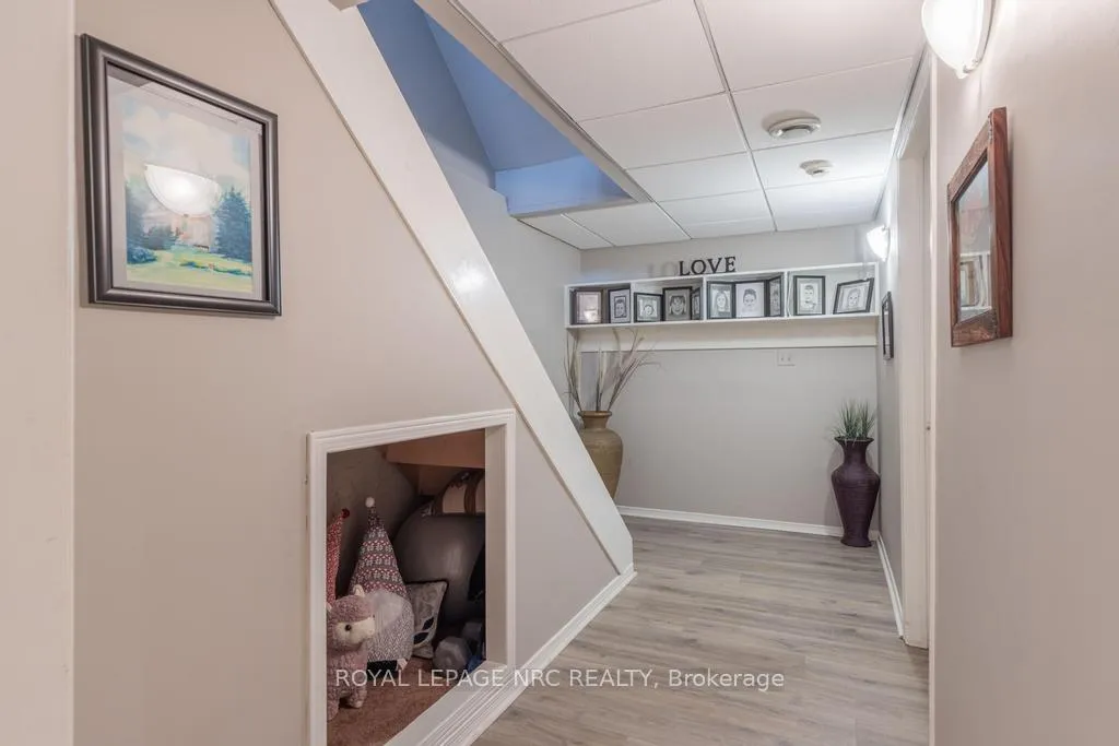 Photo 34 of 24 Dalemere Crescent, St. Catharines, Martindale Pond — HOMEH