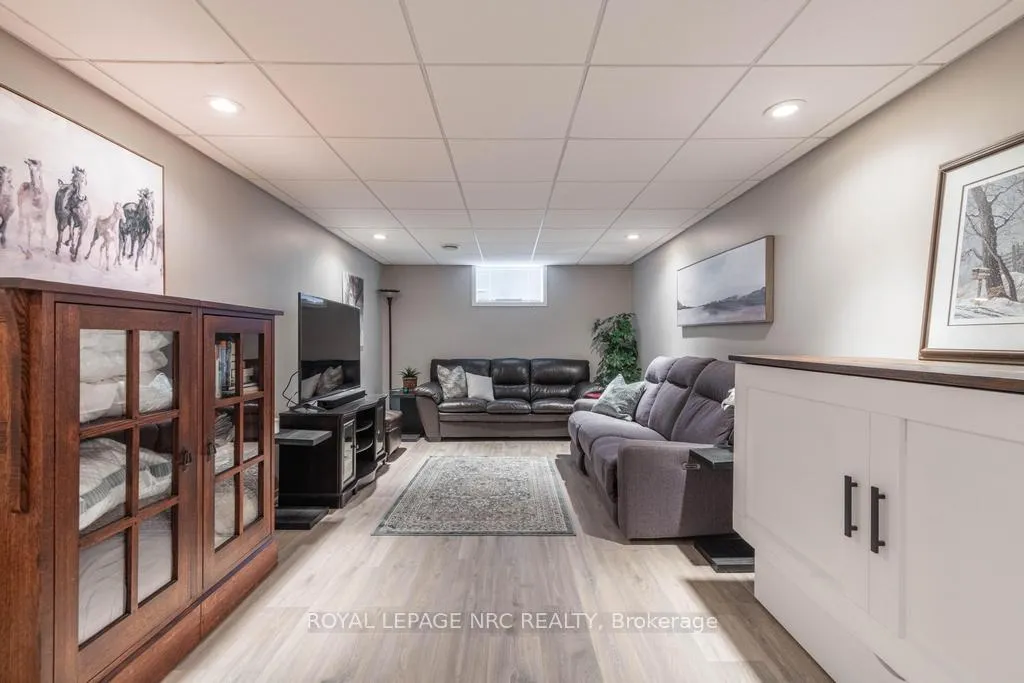 Photo 36 of 24 Dalemere Crescent, St. Catharines, Martindale Pond — HOMEH