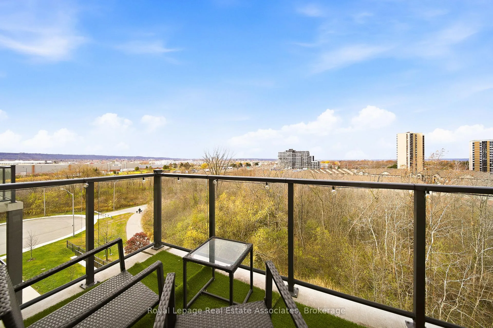 Photo 15 of 125 Shoreview Place, Hamilton, Lakeshore — HOMEH