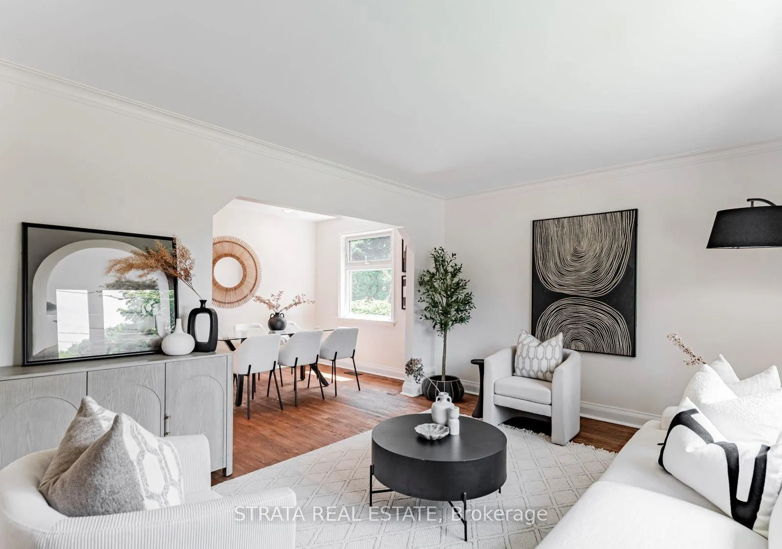 Photo 4 of 47 Notley Place, Toronto, O'Connor-Parkview — HOMEH