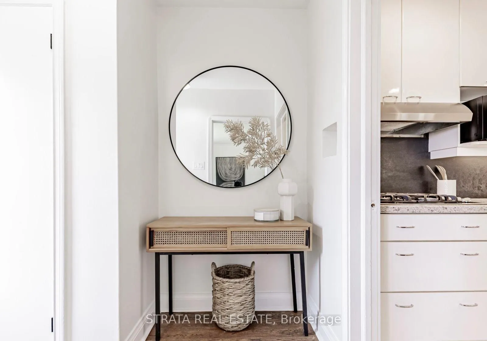 Photo 11 of 47 Notley Place, Toronto, O'Connor-Parkview — HOMEH