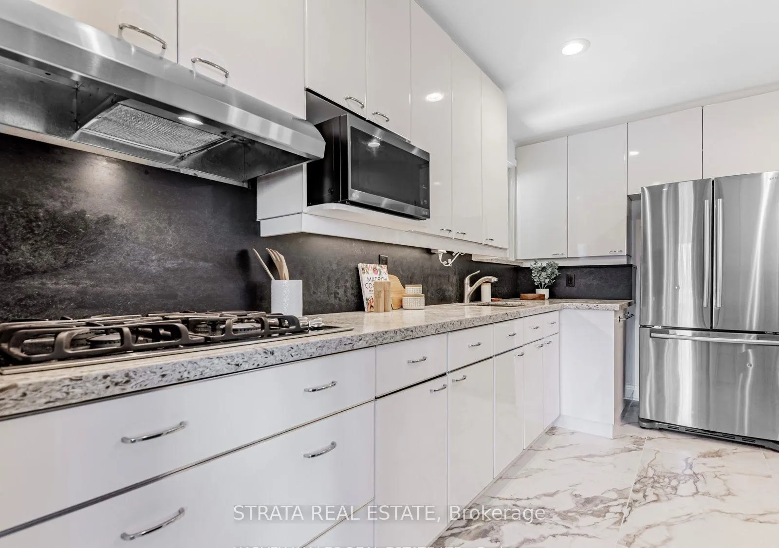 Photo 14 of 47 Notley Place, Toronto, O'Connor-Parkview — HOMEH