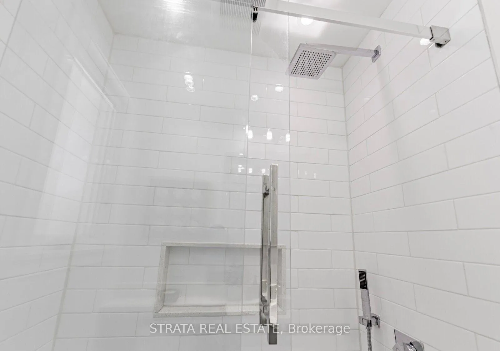 Photo 18 of 47 Notley Place, Toronto, O'Connor-Parkview — HOMEH