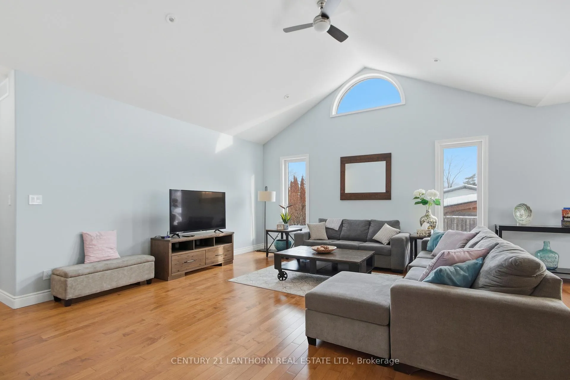 Photo 6 of 2 Stonecrest Boulevard, Quinte West, Sidney Ward — HOMEH