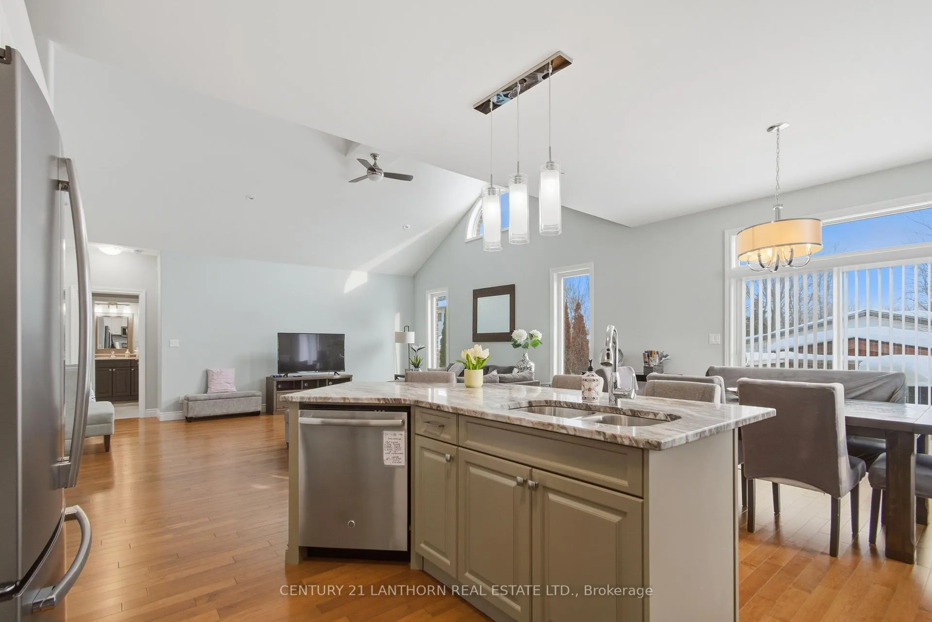 Photo 9 of 2 Stonecrest Boulevard, Quinte West, Sidney Ward — HOMEH