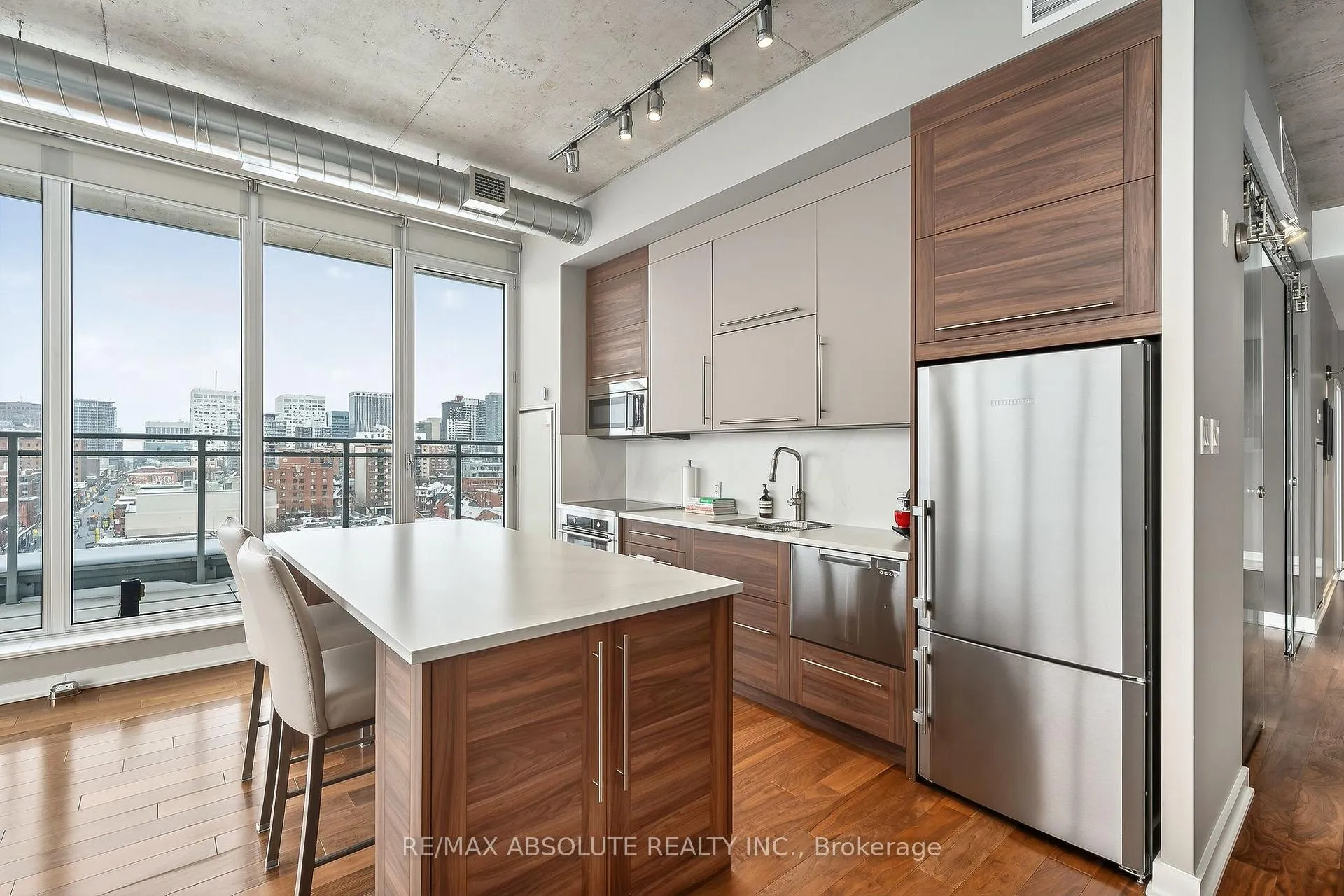 Photo 7 of Unit 906, 354 Gladstone Avenue, Ottawa, Ottawa Centre — HOMEH