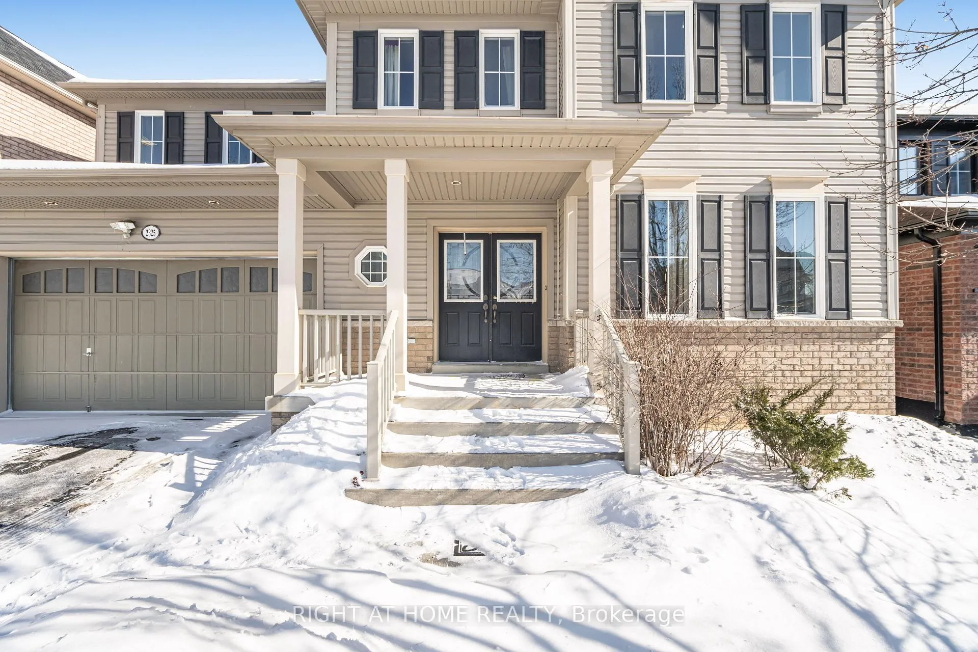Photo 4 of 2325 Bridle Road, Oshawa, Windfields — HOMEH