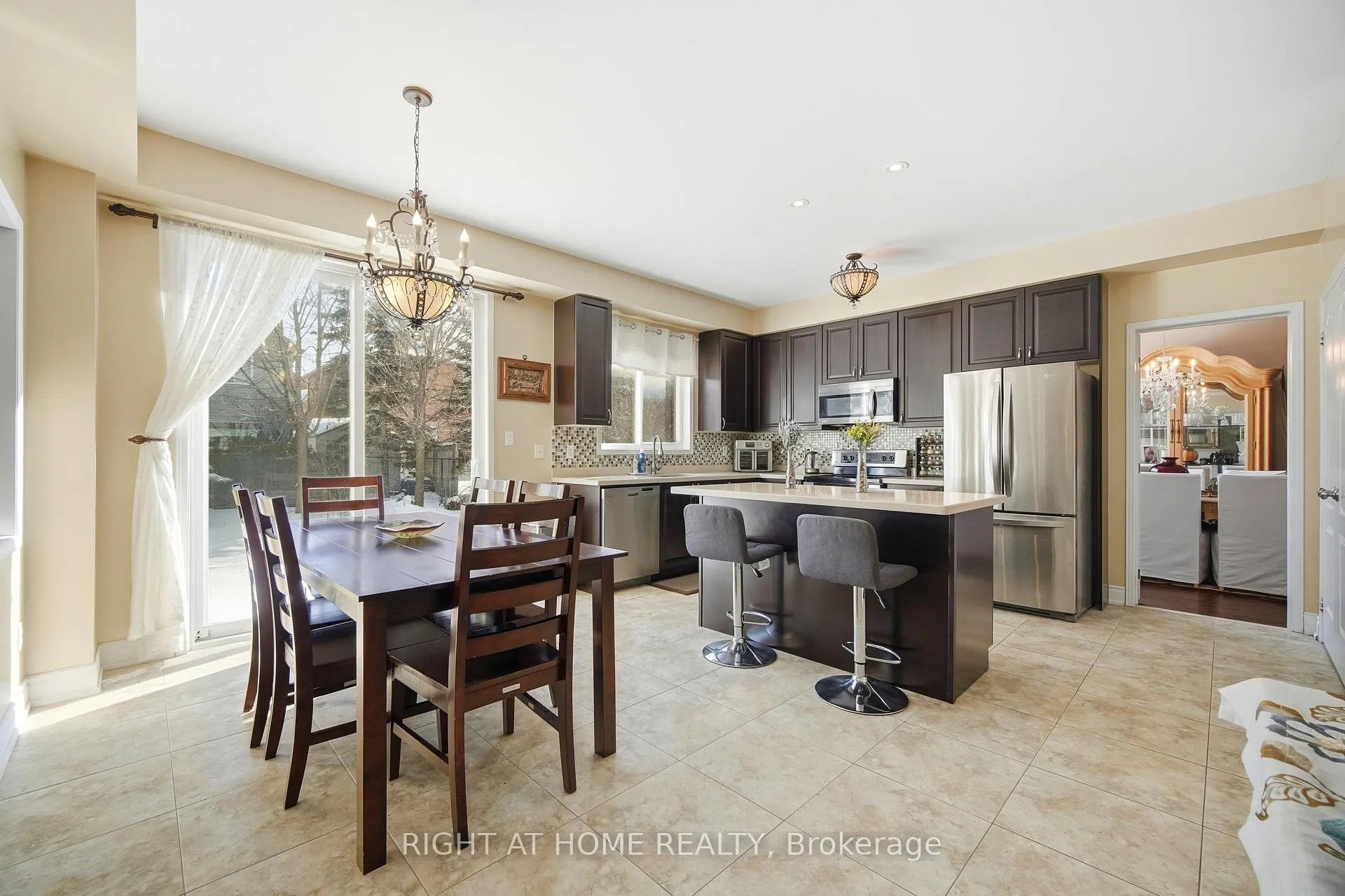 Photo 13 of 2325 Bridle Road, Oshawa, Windfields — HOMEH