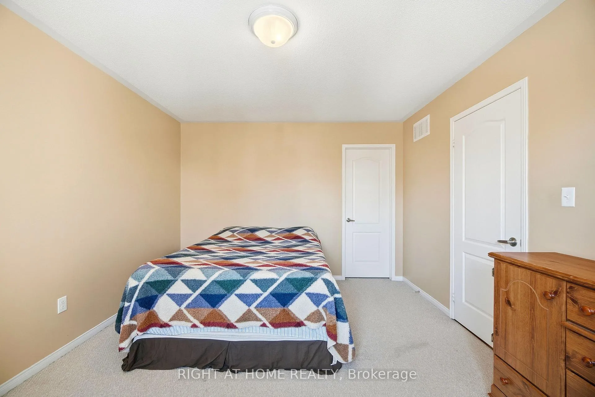 Photo 37 of 2325 Bridle Road, Oshawa, Windfields — HOMEH