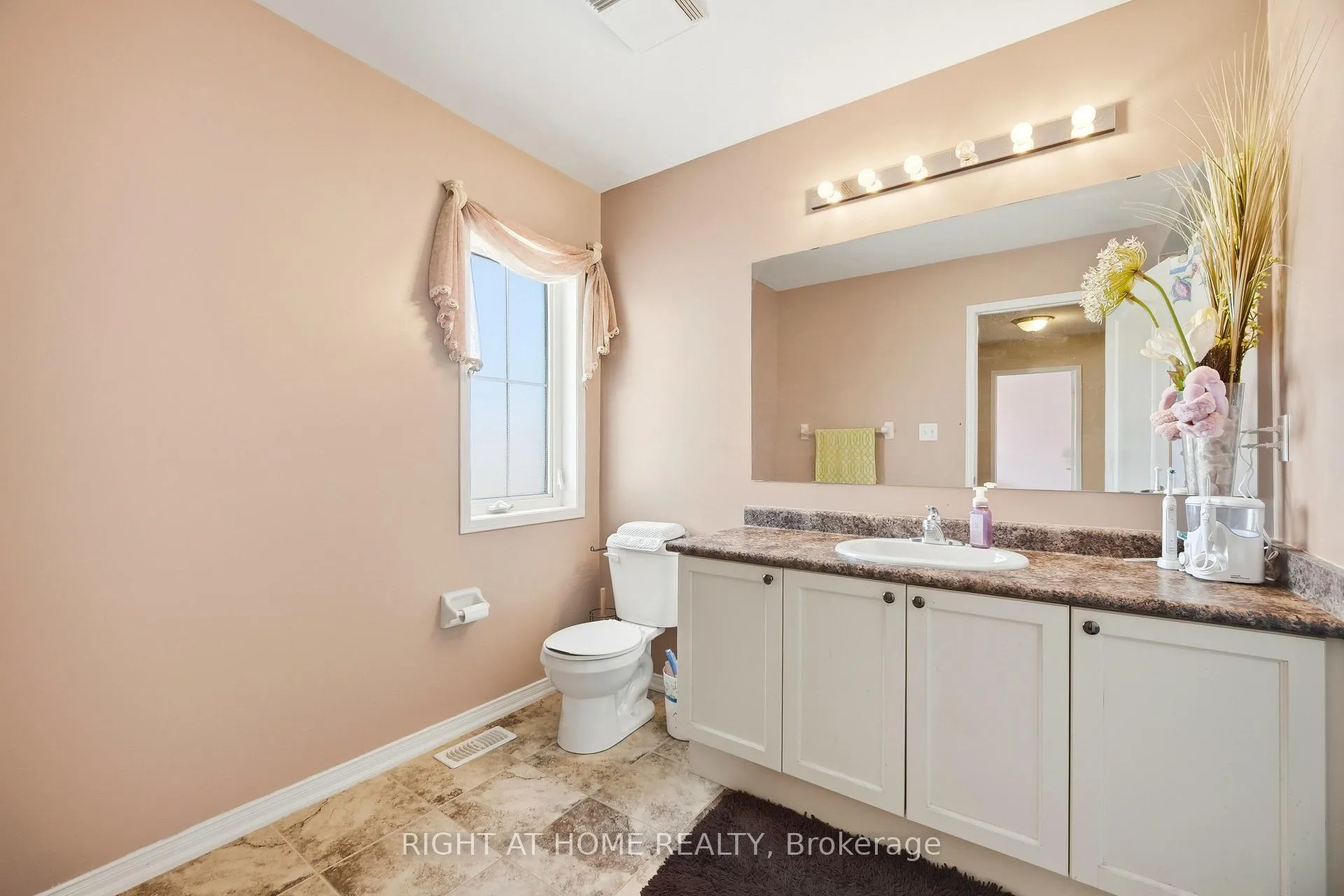 Photo 41 of 2325 Bridle Road, Oshawa, Windfields — HOMEH