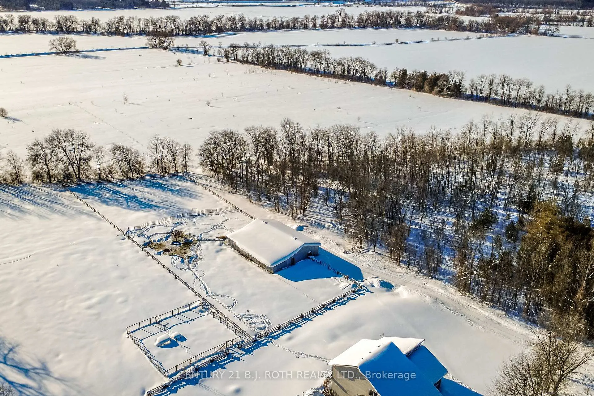 Photo 7 of 11256 12 Highway, Oro-Medonte, Rural Oro-Medonte — HOMEH