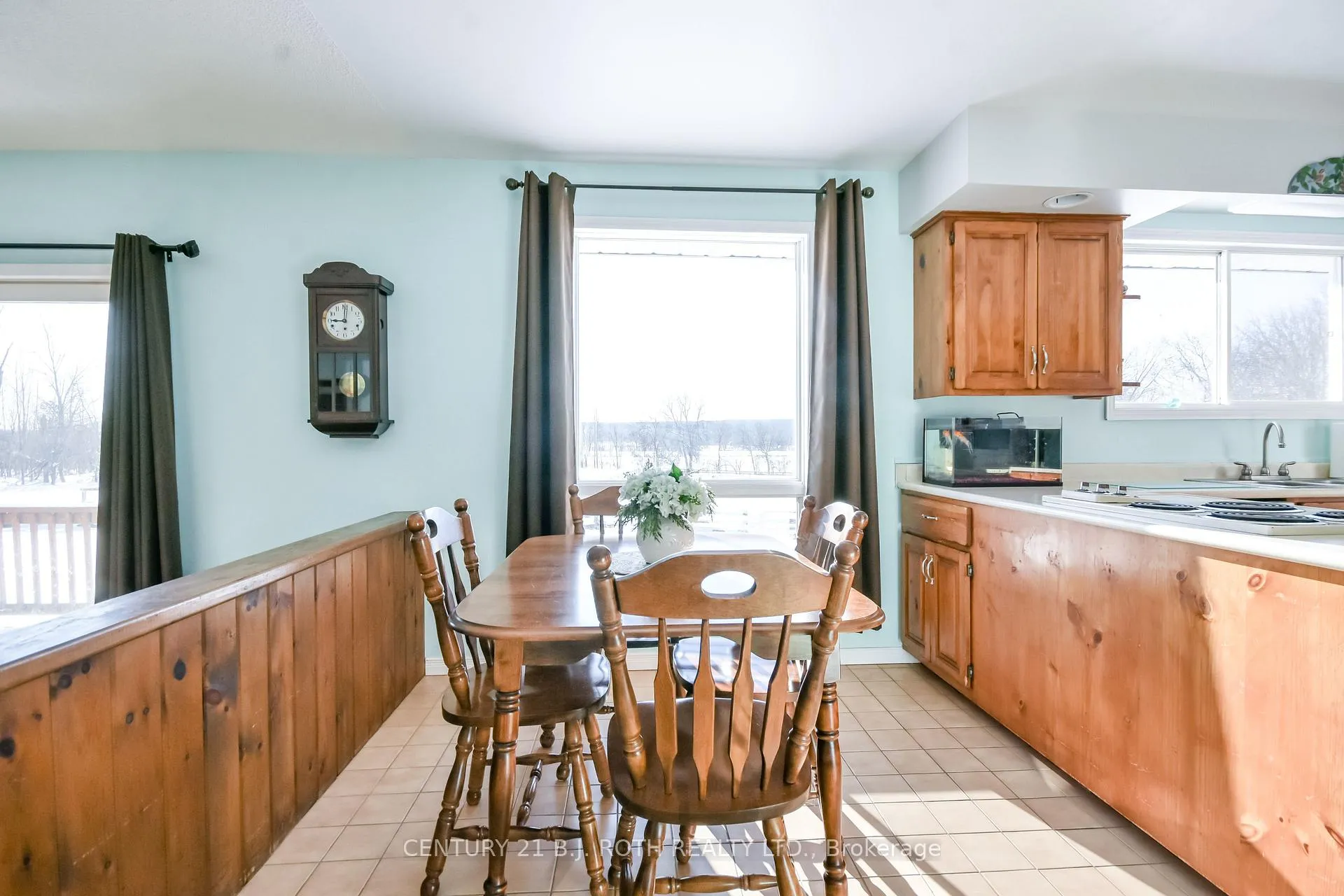Photo 25 of 11256 12 Highway, Oro-Medonte, Rural Oro-Medonte — HOMEH
