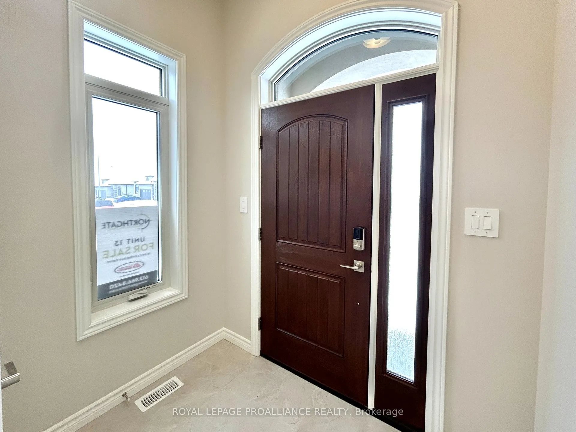 Photo 2 of Unit 19, 99 Cloverleaf Drive, Belleville, Thurlow Ward — HOMEH
