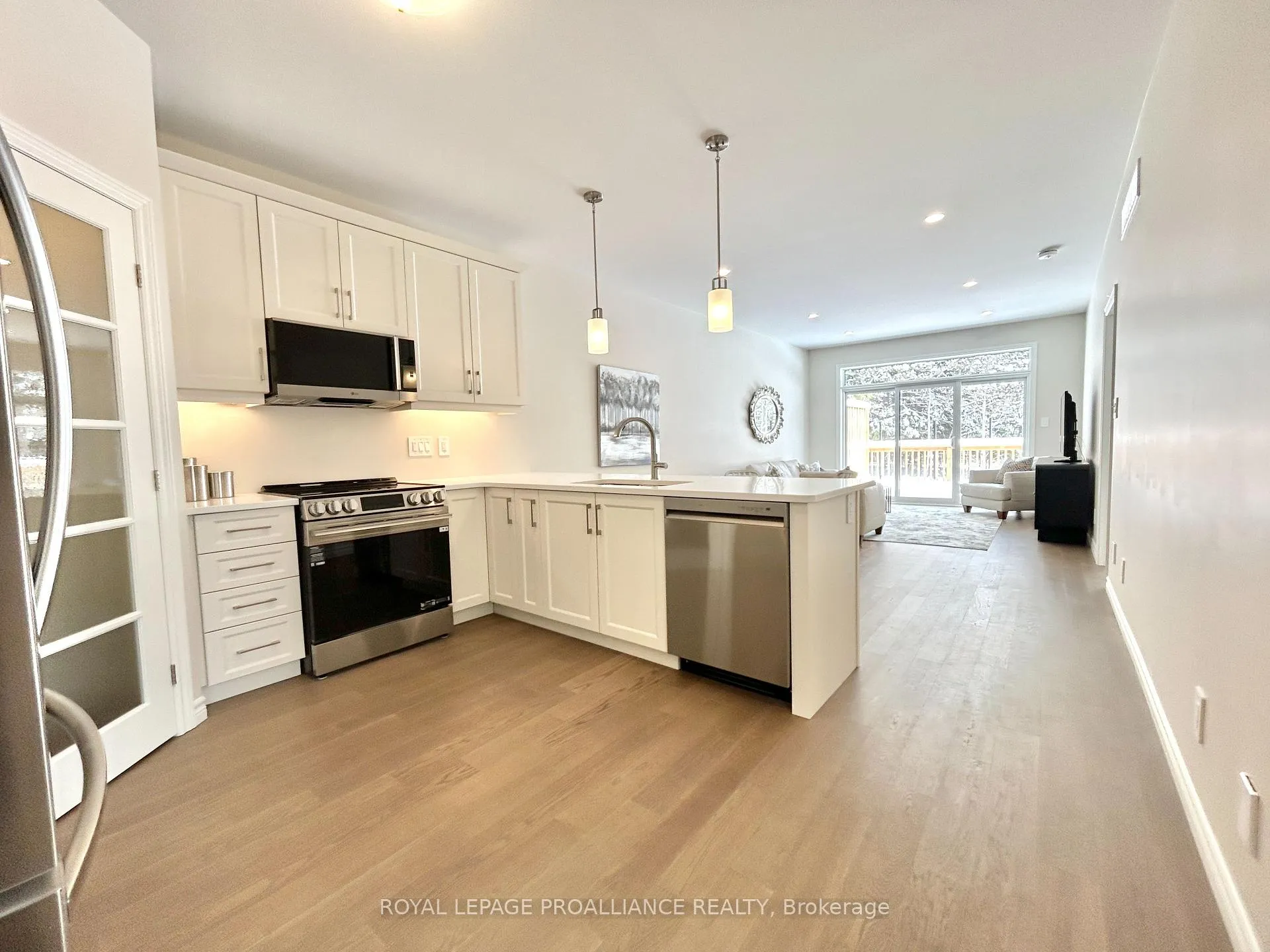 Photo 12 of Unit 19, 99 Cloverleaf Drive, Belleville, Thurlow Ward — HOMEH
