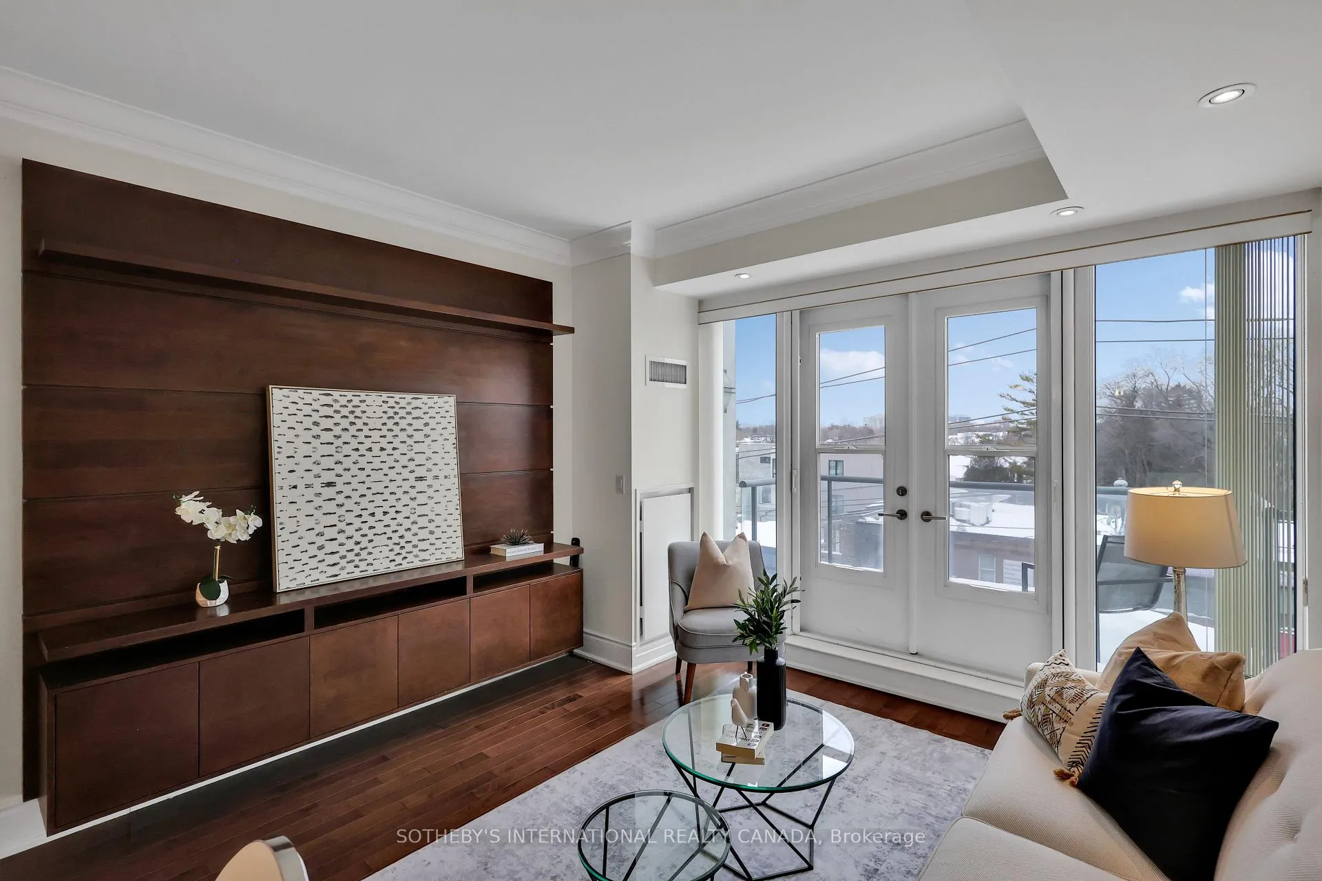 Photo 4 of Unit 410, 1717 Avenue Road, Toronto, Bedford Park-Nortown — HOMEH