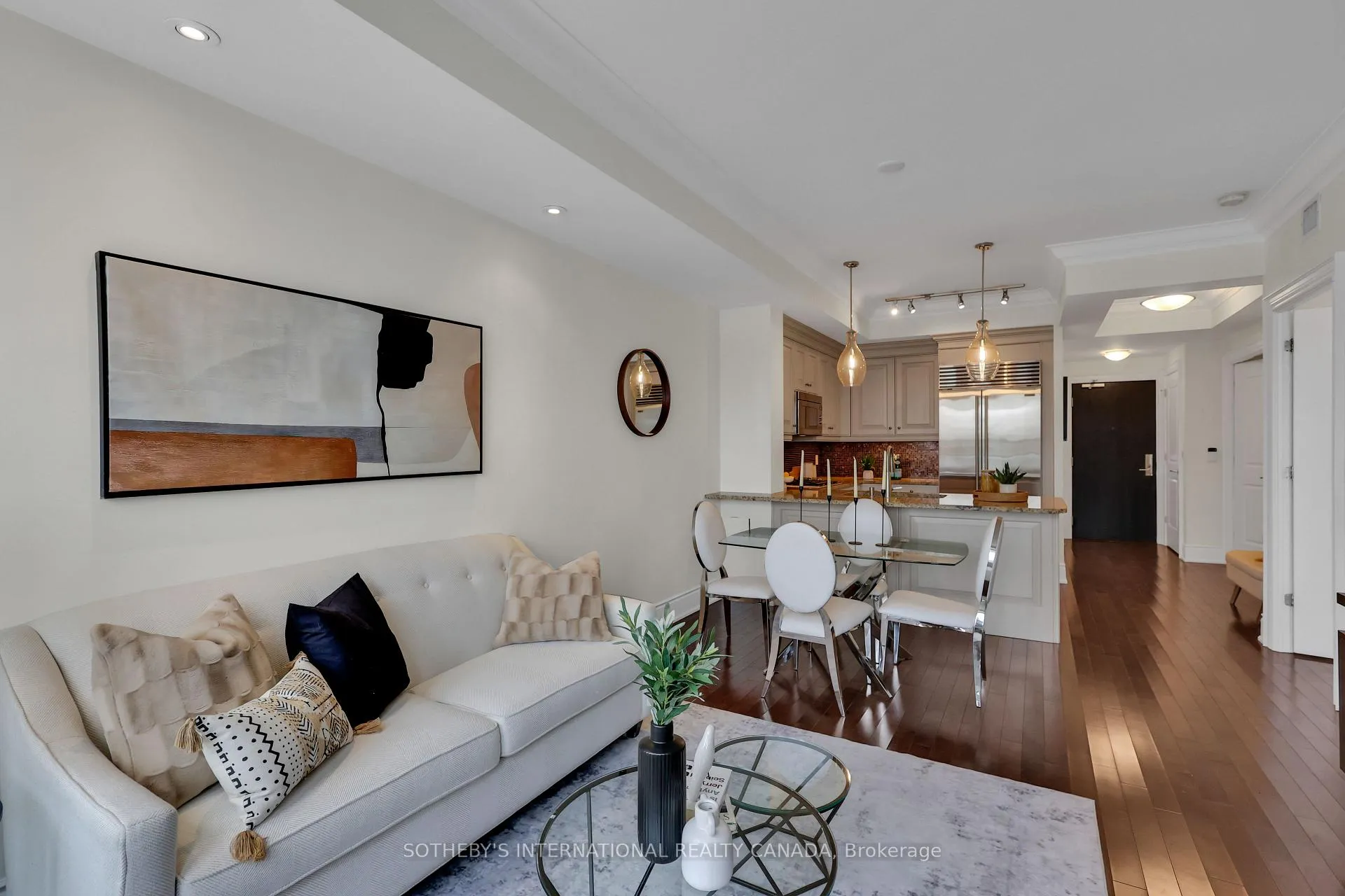 Photo 7 of Unit 410, 1717 Avenue Road, Toronto, Bedford Park-Nortown — HOMEH