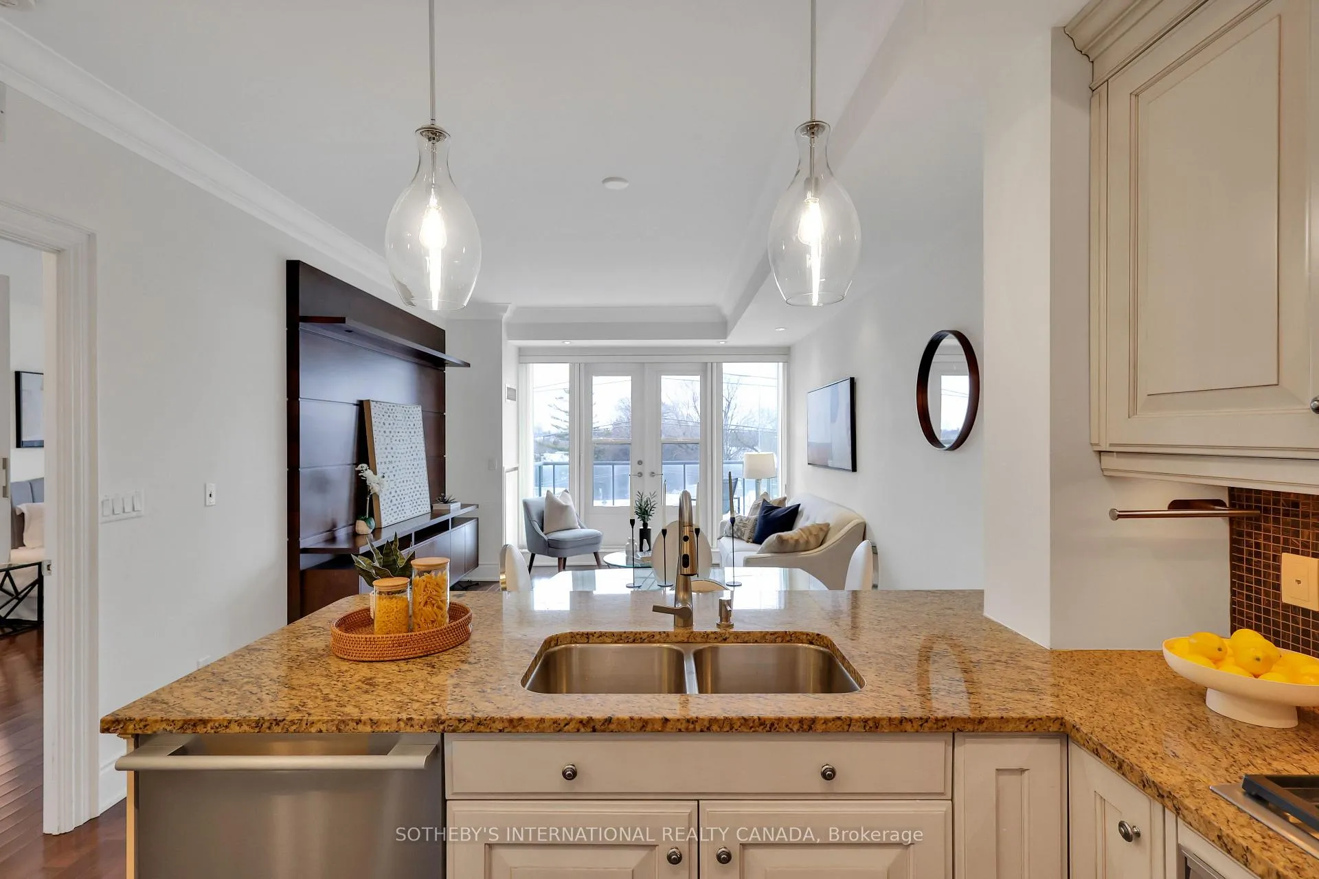 Photo 10 of Unit 410, 1717 Avenue Road, Toronto, Bedford Park-Nortown — HOMEH