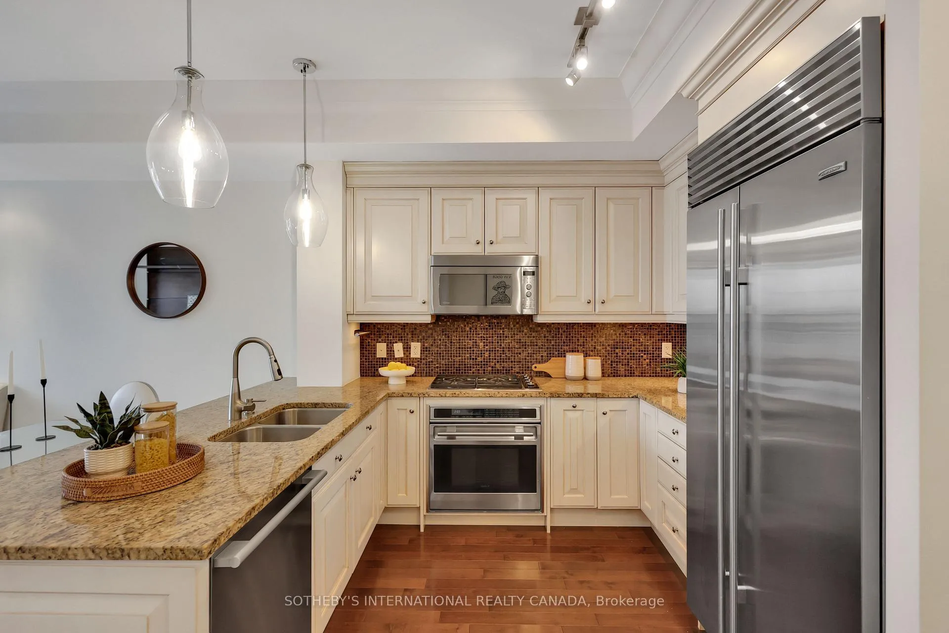 Photo 12 of Unit 410, 1717 Avenue Road, Toronto, Bedford Park-Nortown — HOMEH