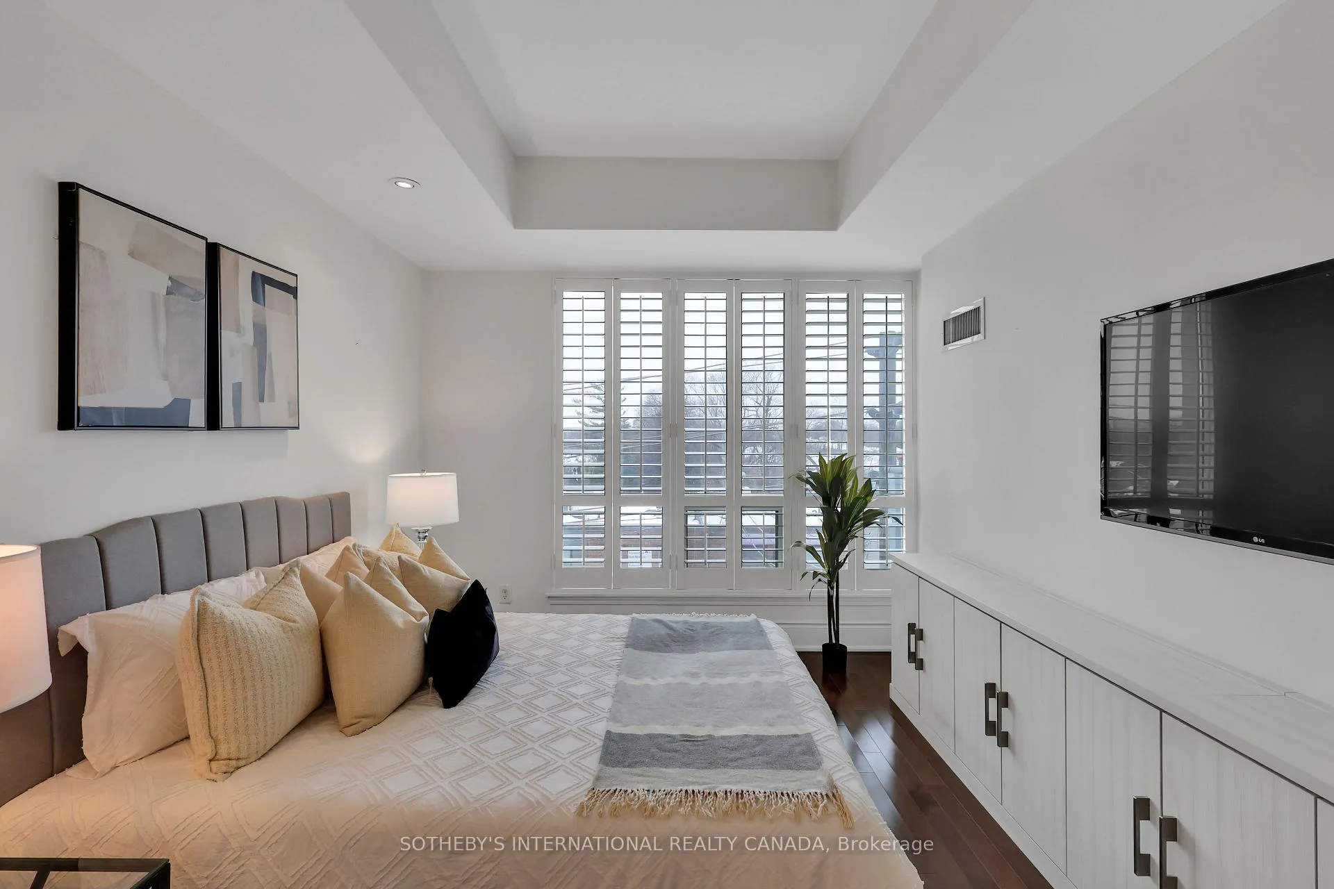 Photo 17 of Unit 410, 1717 Avenue Road, Toronto, Bedford Park-Nortown — HOMEH