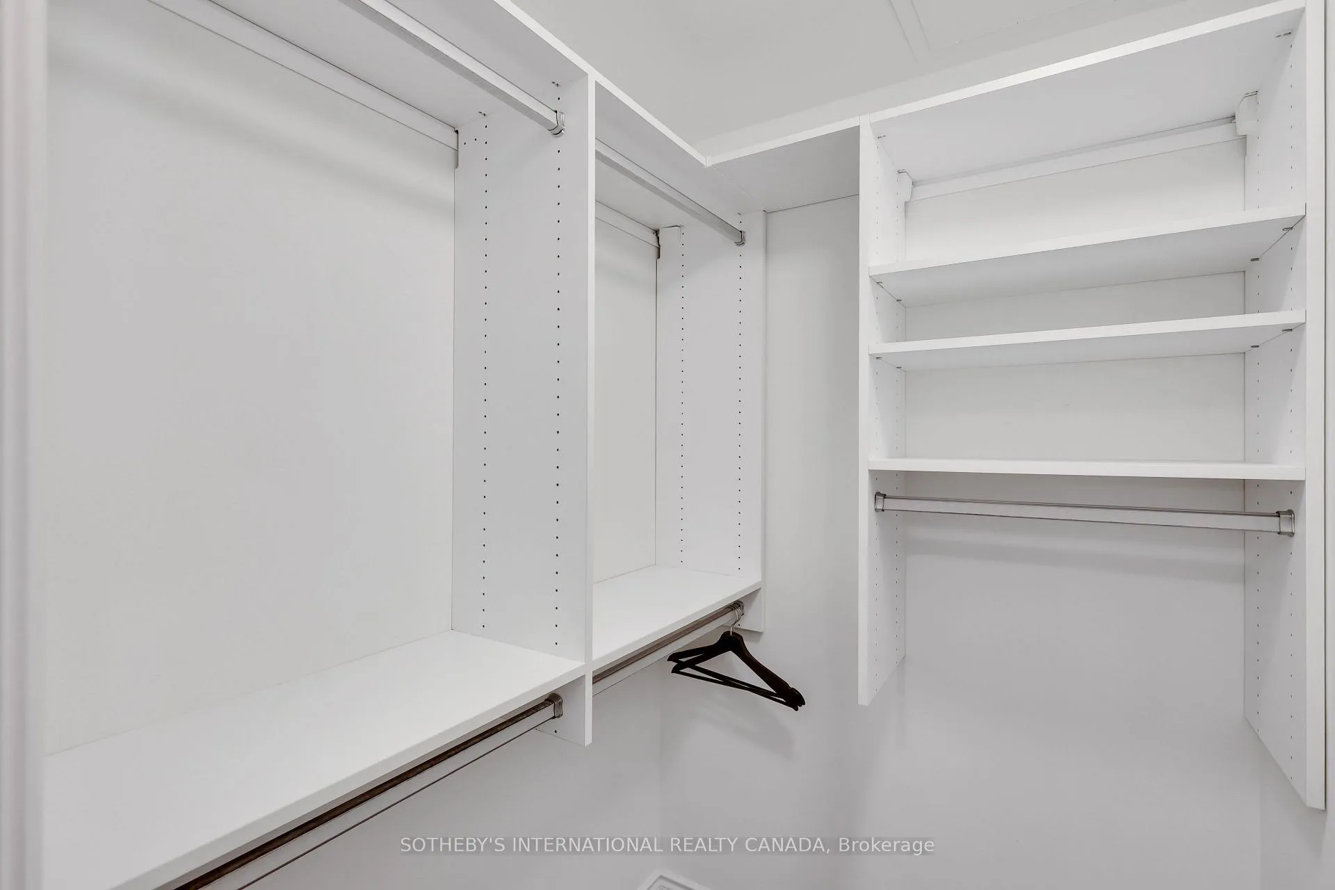 Photo 19 of Unit 410, 1717 Avenue Road, Toronto, Bedford Park-Nortown — HOMEH