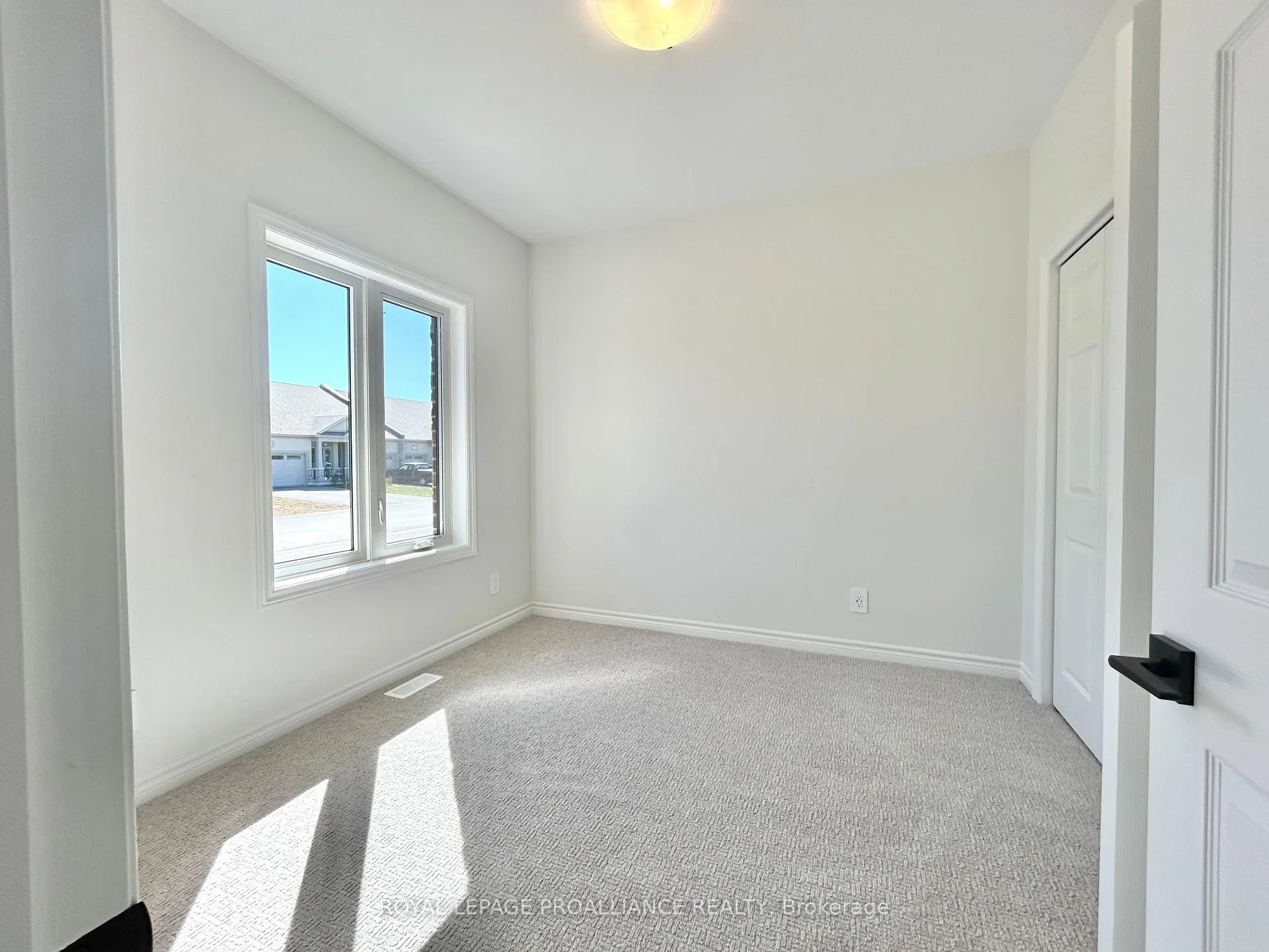 Photo 16 of 81 Athabaska Drive, Belleville, Thurlow Ward — HOMEH