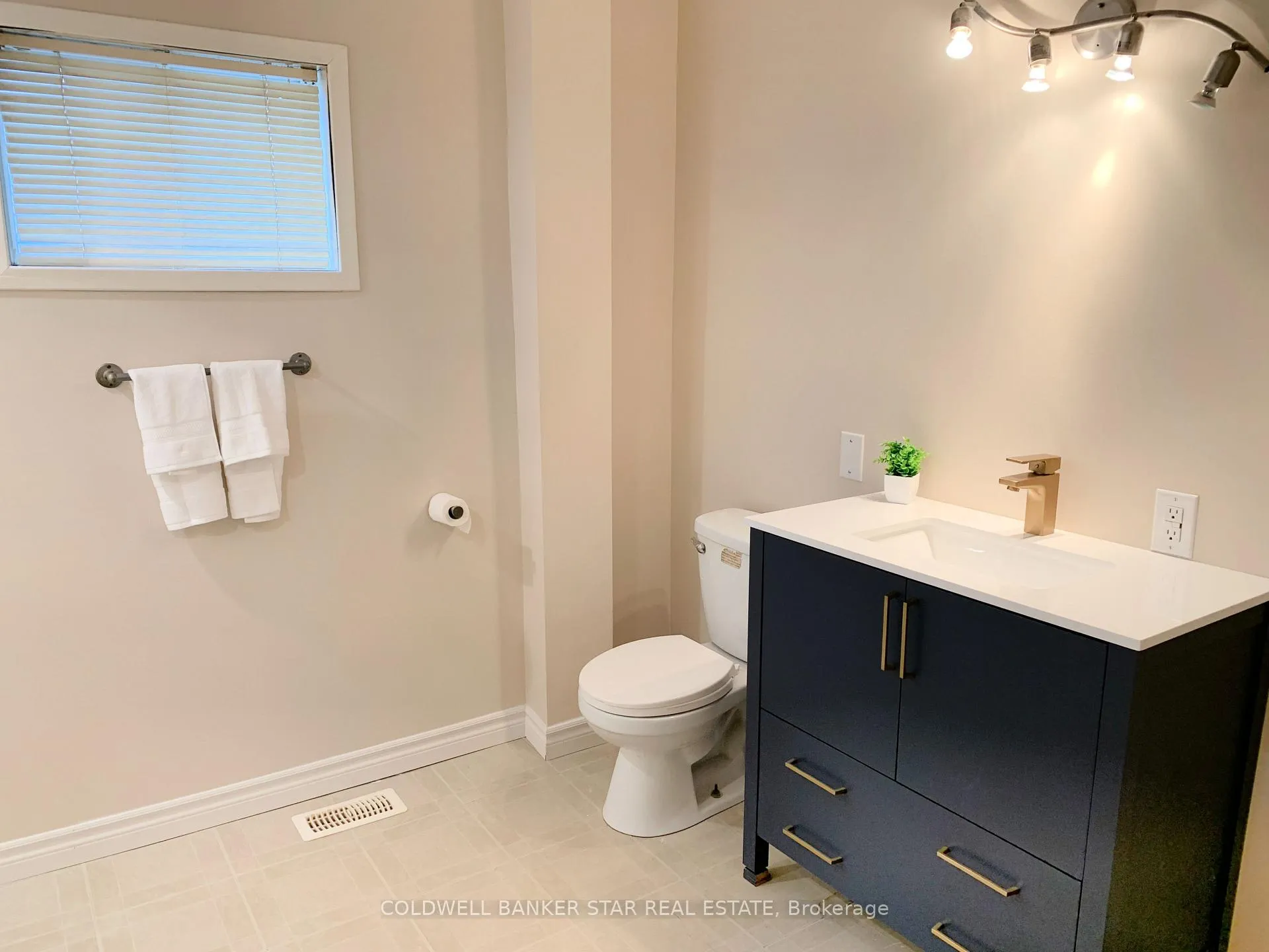 Photo 14 of 14 Antrim Street, St. Thomas — HOMEH