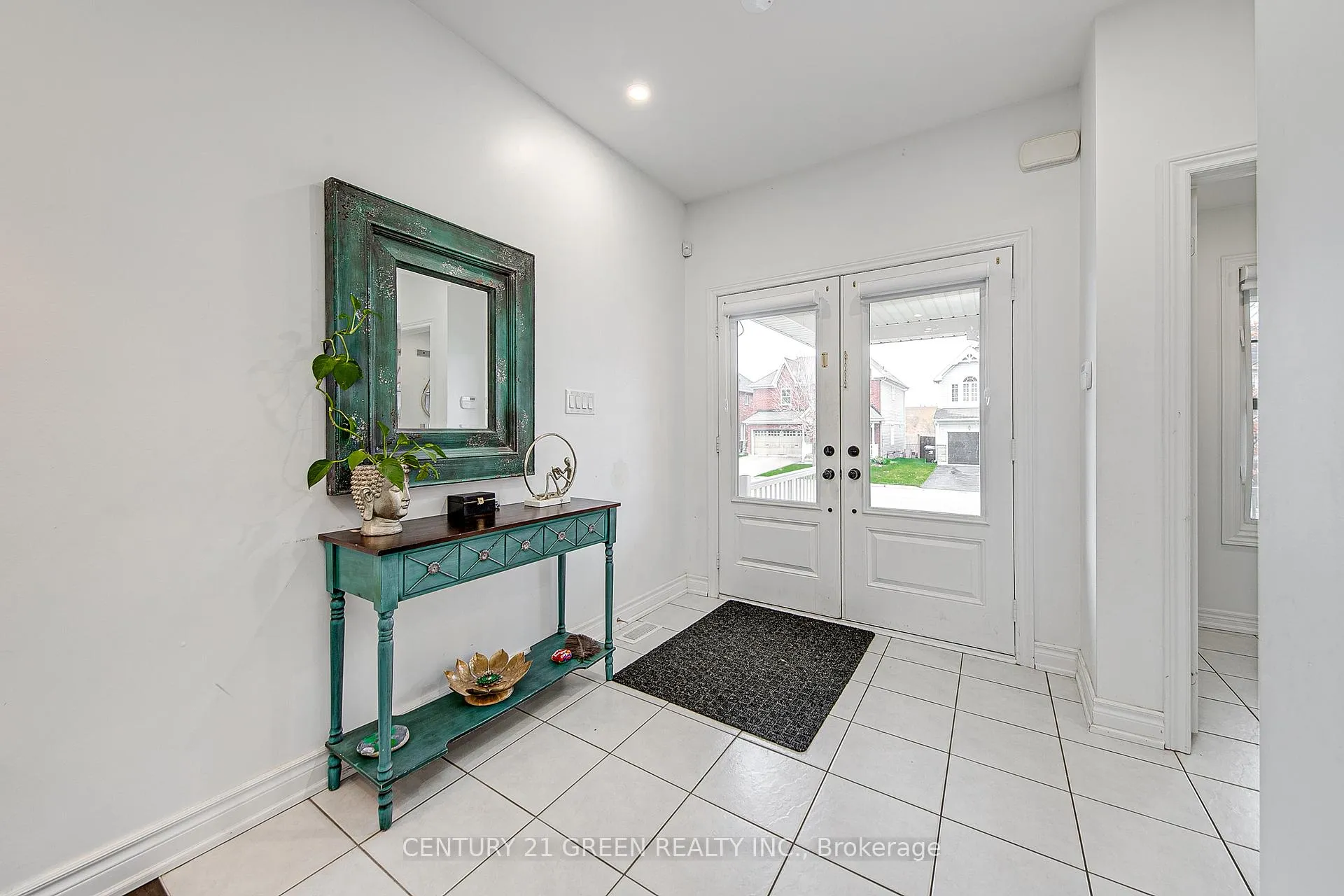 Photo 2 of 185 Shephard Avenue, New Tecumseth, Alliston — HOMEH