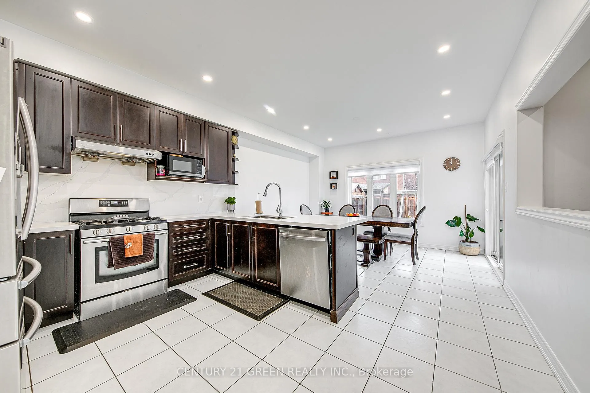 Photo 4 of 185 Shephard Avenue, New Tecumseth, Alliston — HOMEH