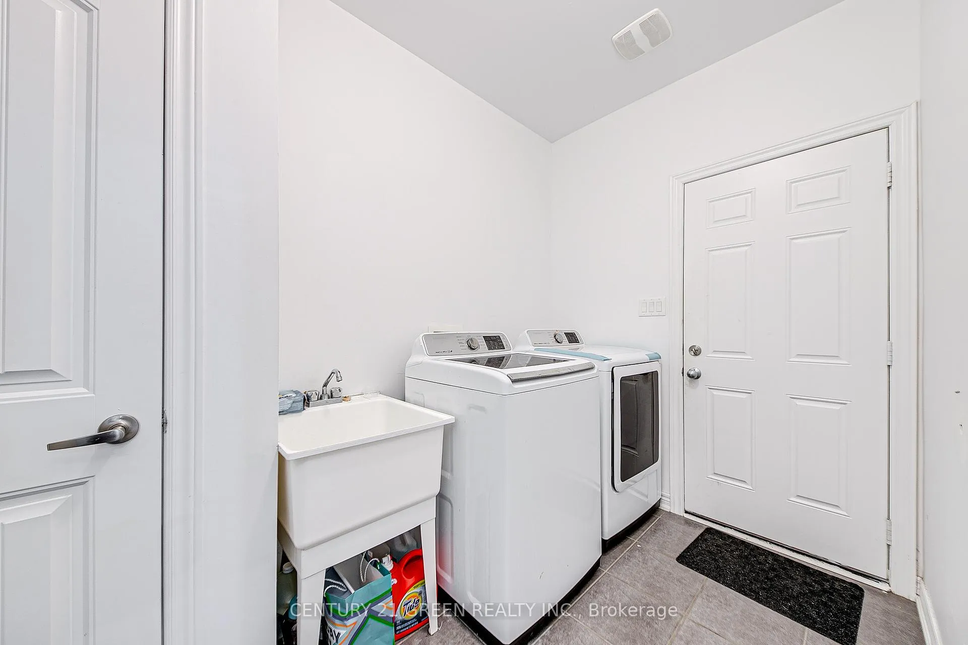 Photo 10 of 185 Shephard Avenue, New Tecumseth, Alliston — HOMEH
