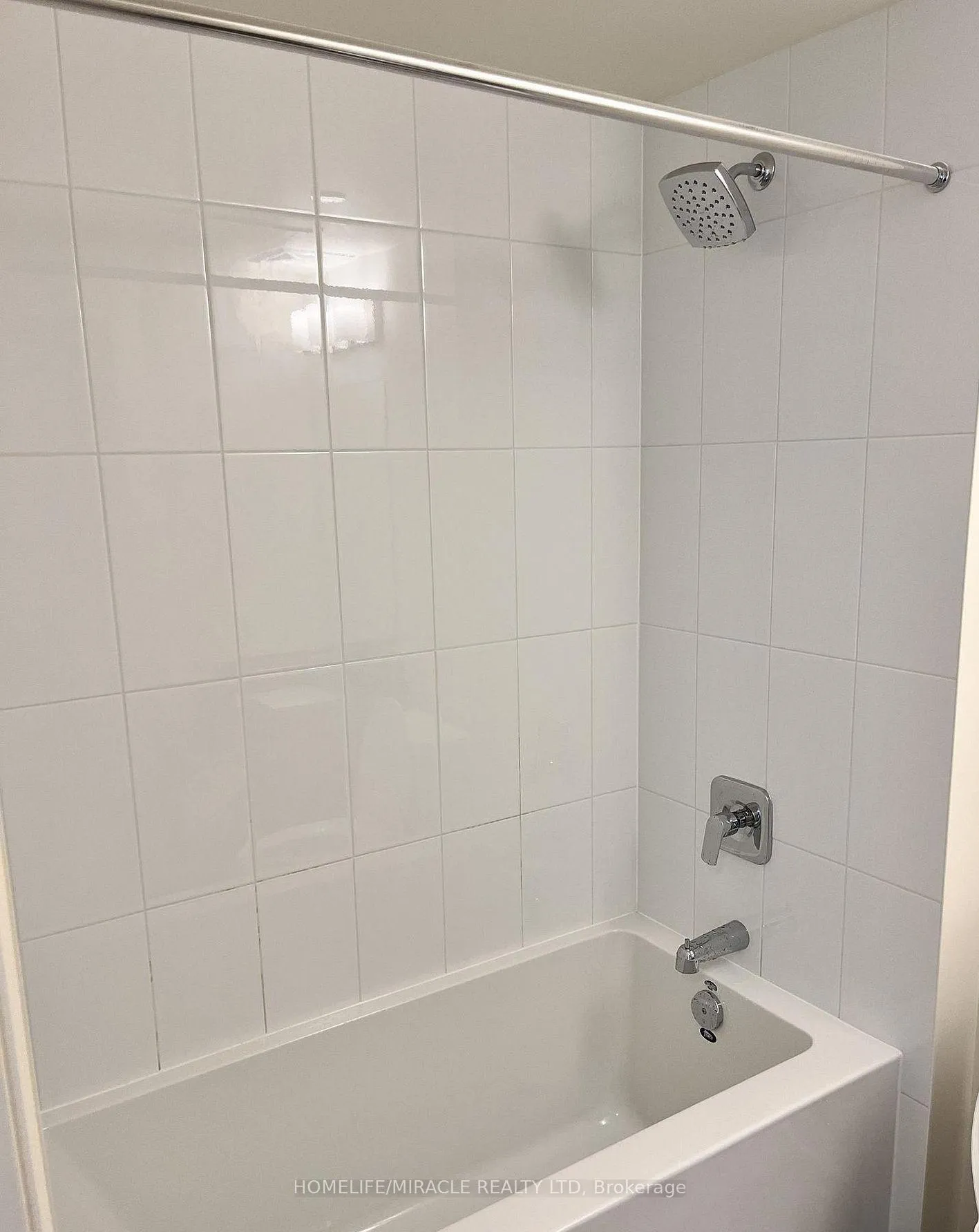Photo 9 of Unit 1407, 27 Korda Gate, Vaughan, Vellore Village — HOMEH